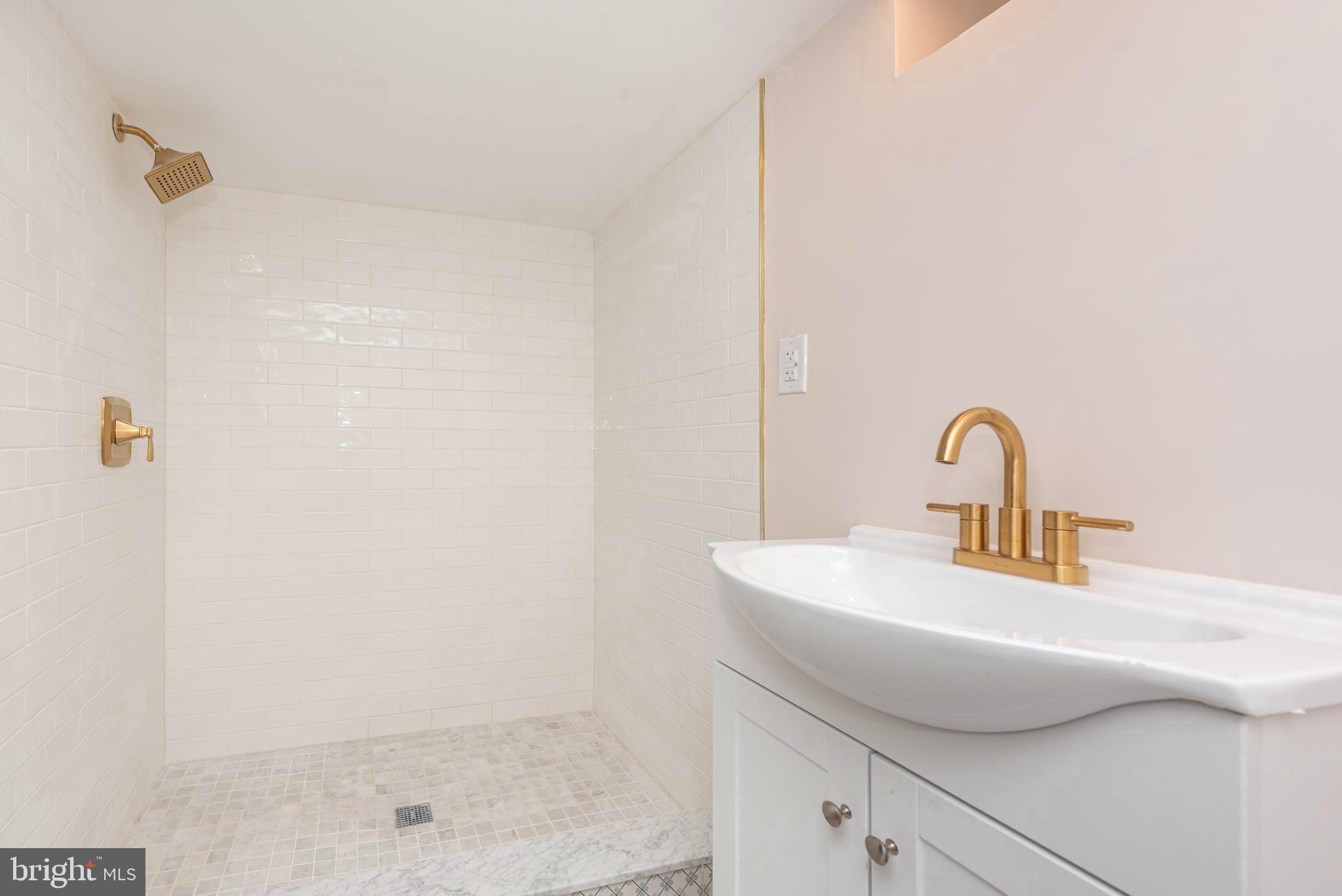 BEVERLY HILLS - Residential