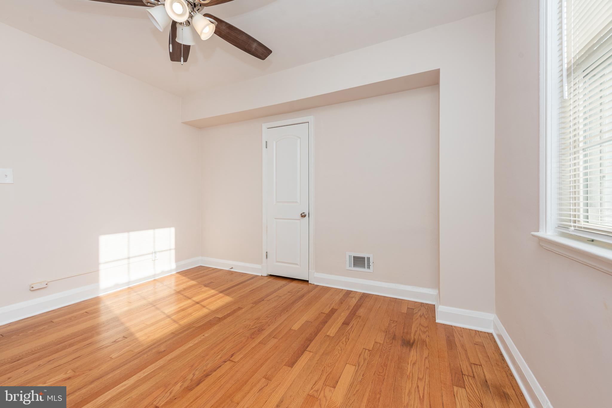 BEVERLY HILLS - Residential