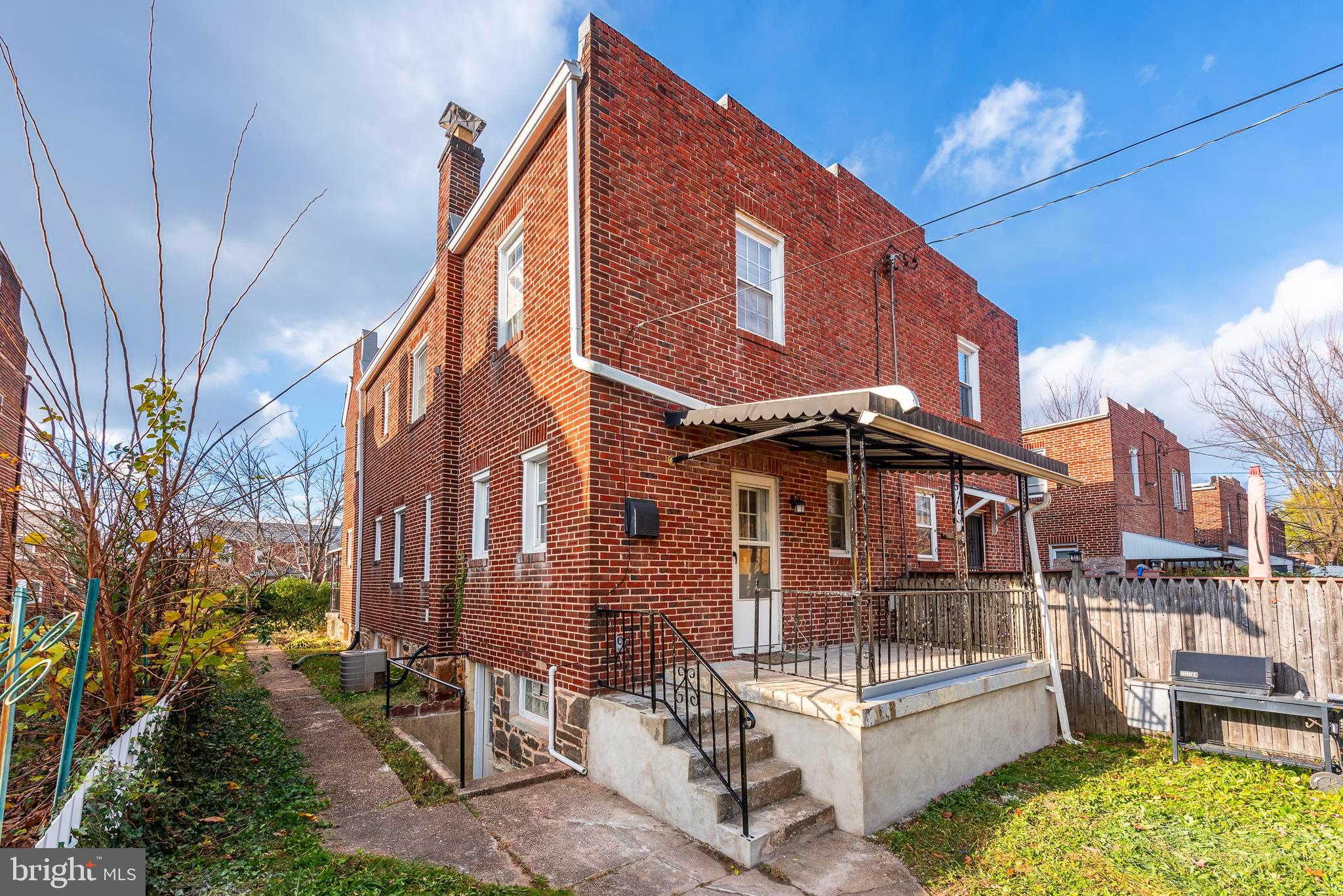 BEVERLY HILLS - Residential