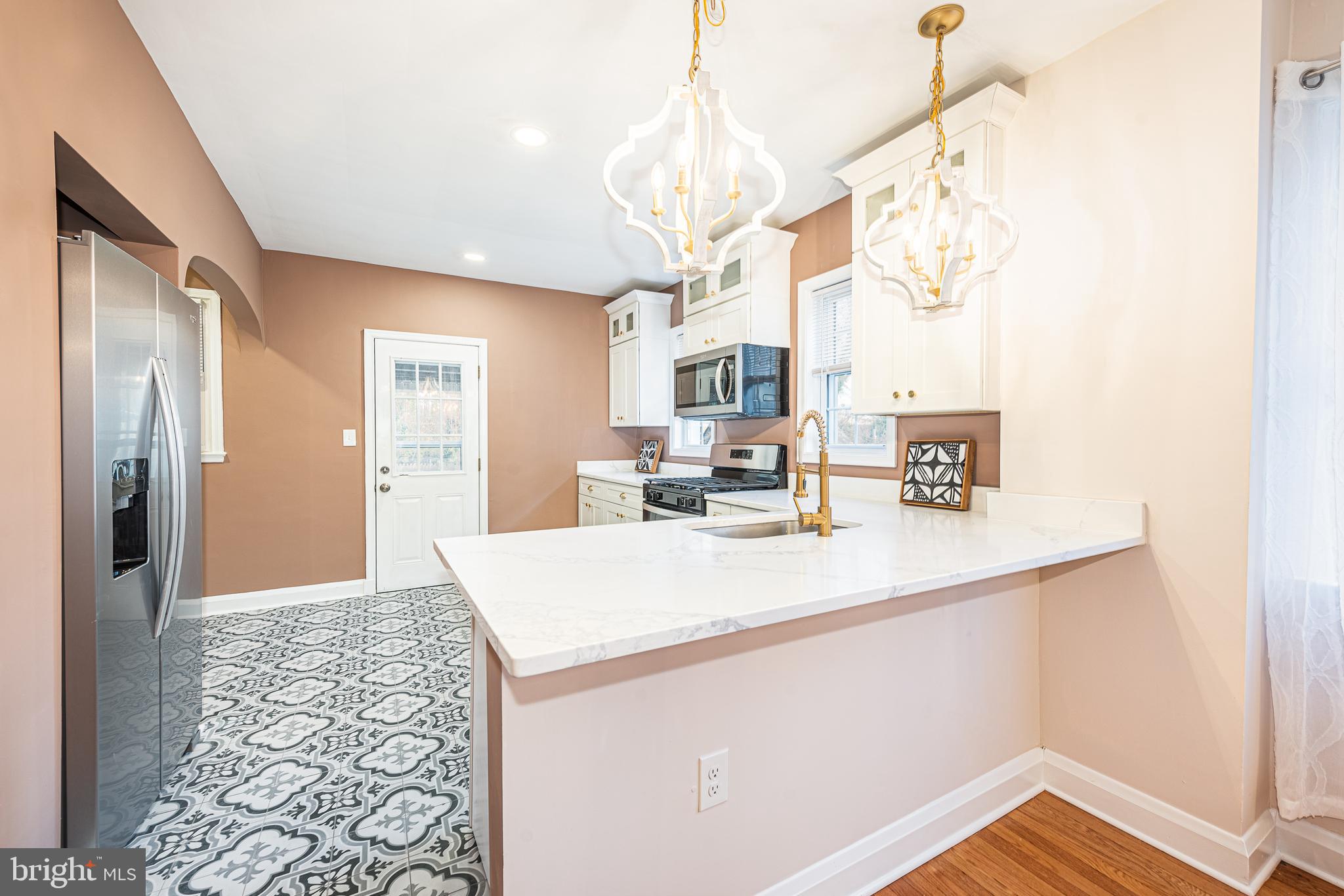 BEVERLY HILLS - Residential