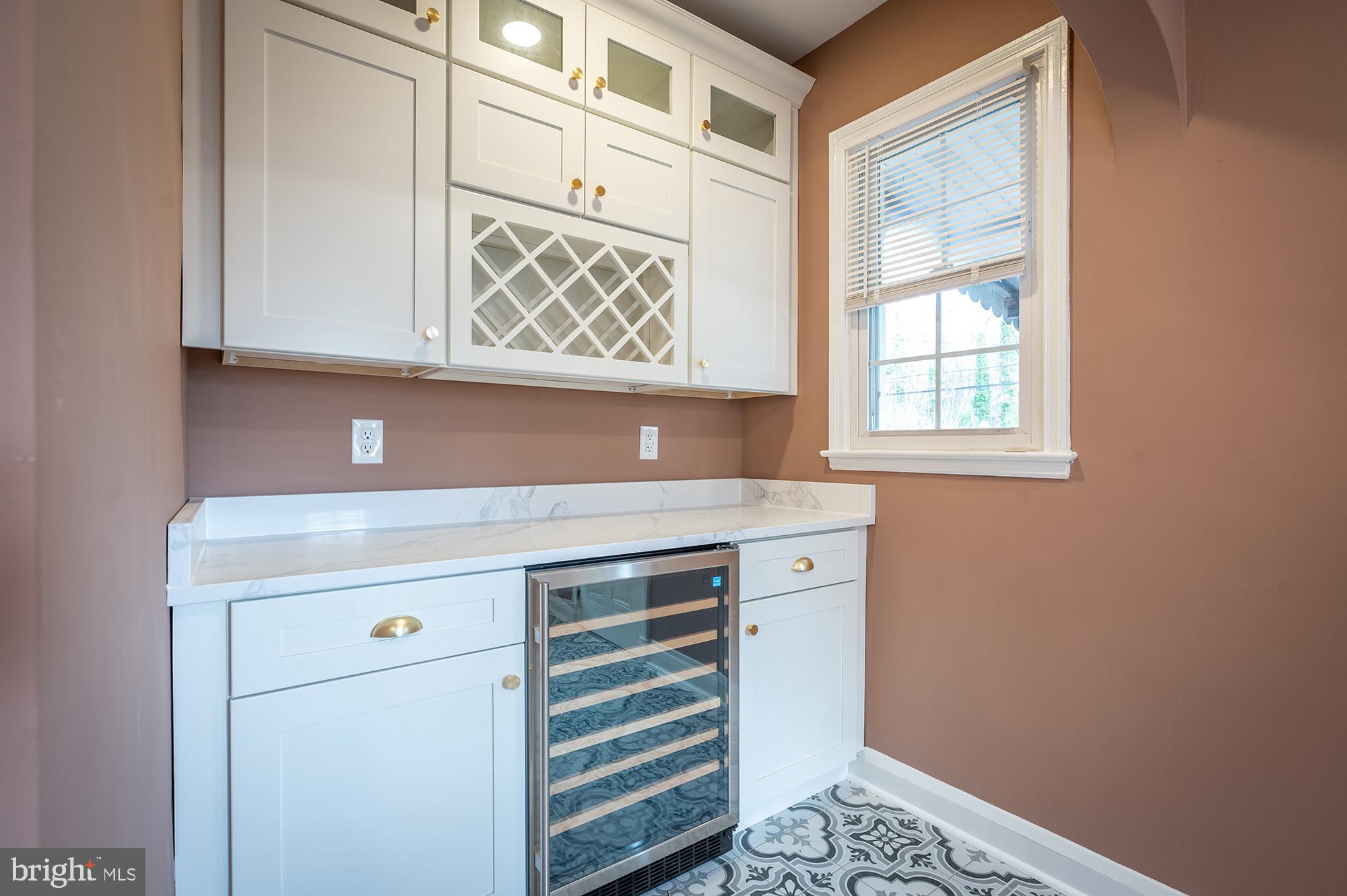 BEVERLY HILLS - Residential