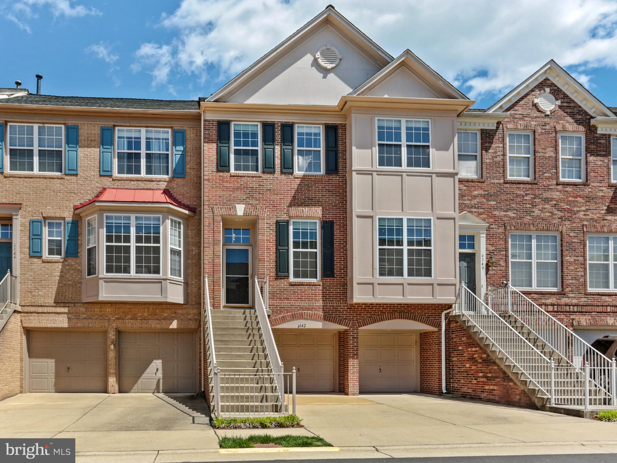 6142 MANCHESTER PARK CIRCLE