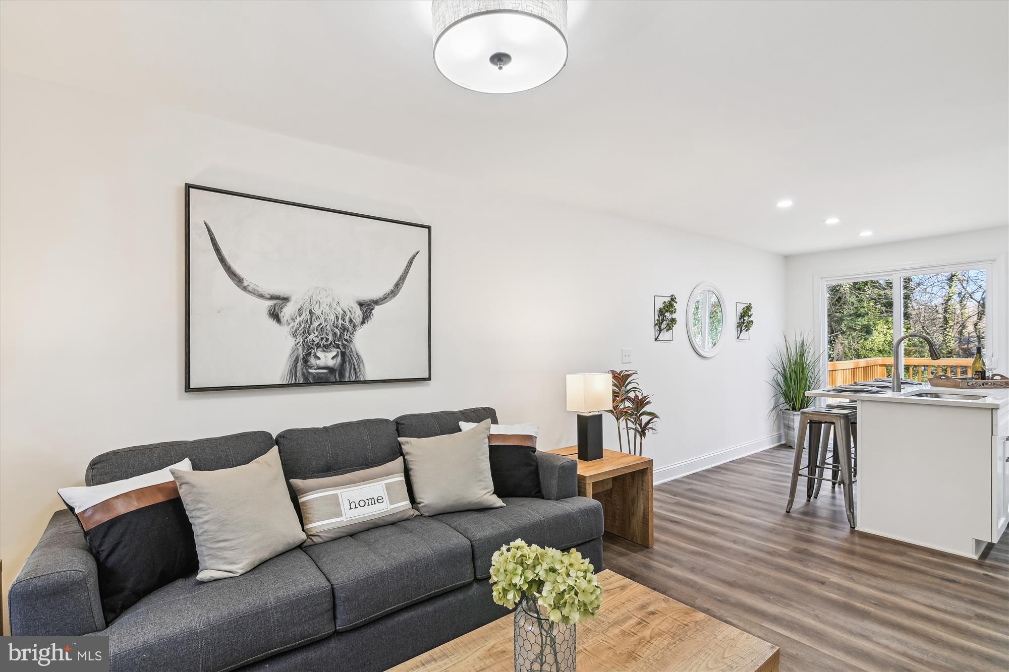 WHISPERING WOODS - Residential