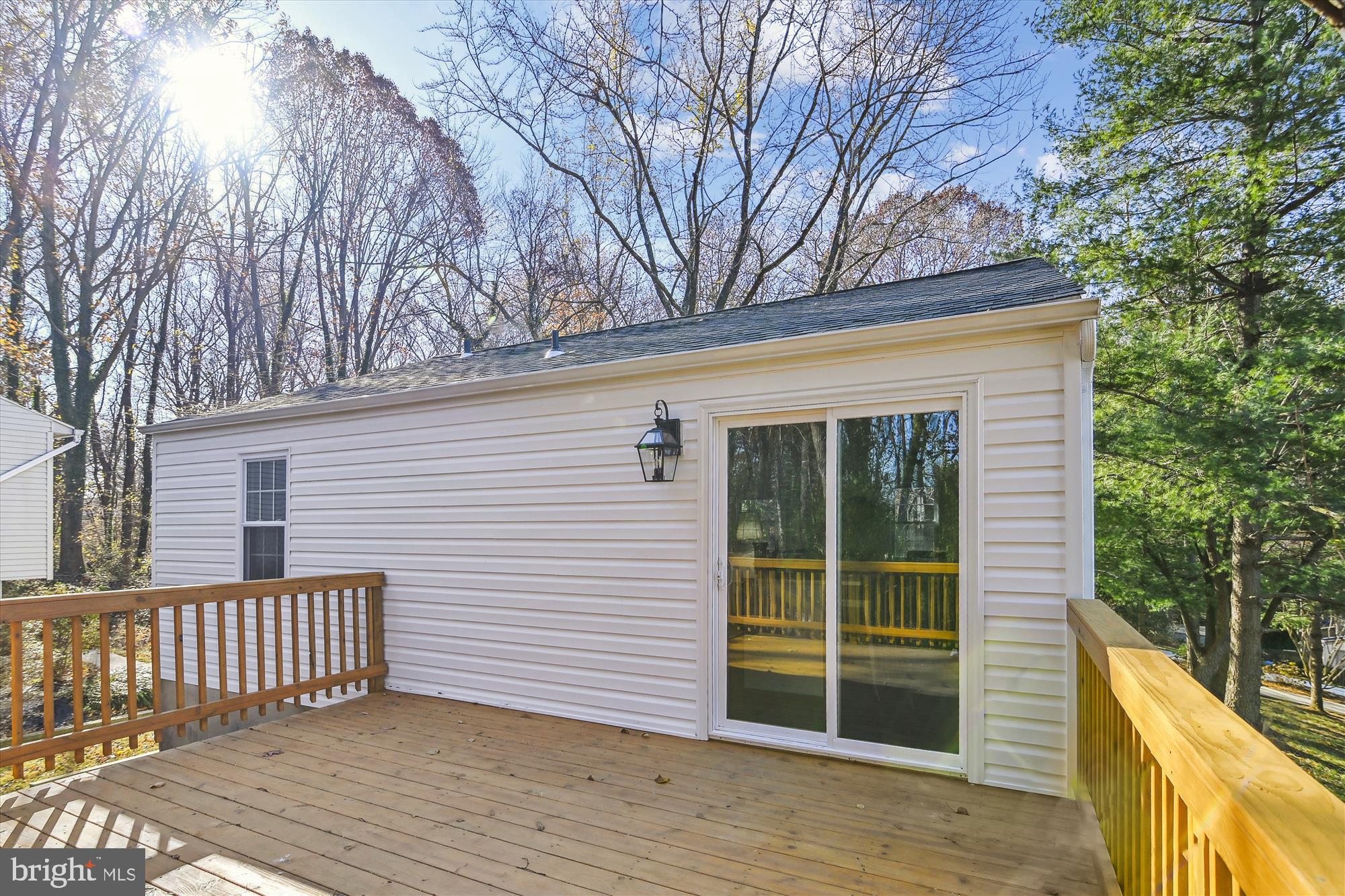 WHISPERING WOODS - Residential