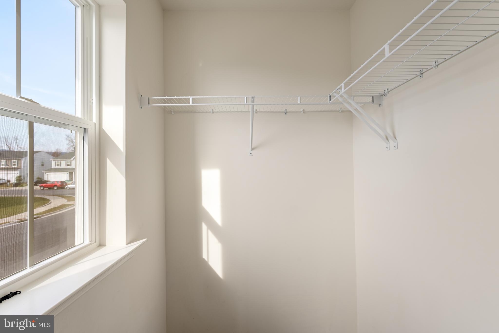 CEDAR SPRING - Residential