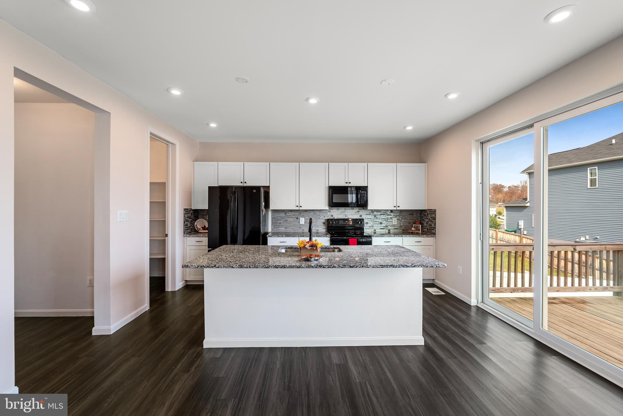 CEDAR SPRING - Residential