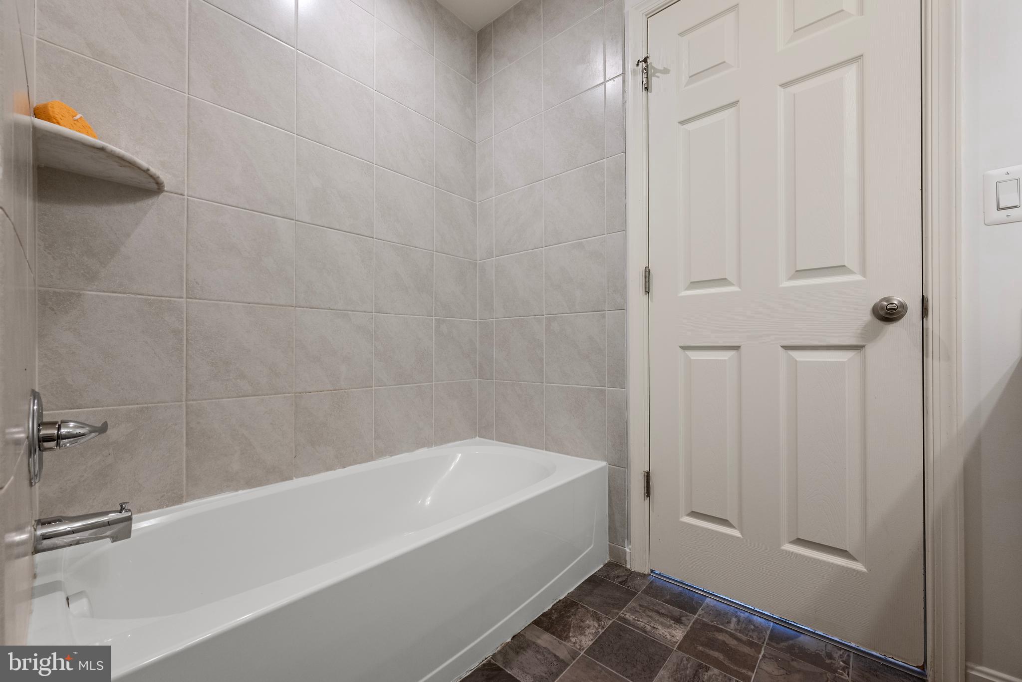 CEDAR SPRING - Residential