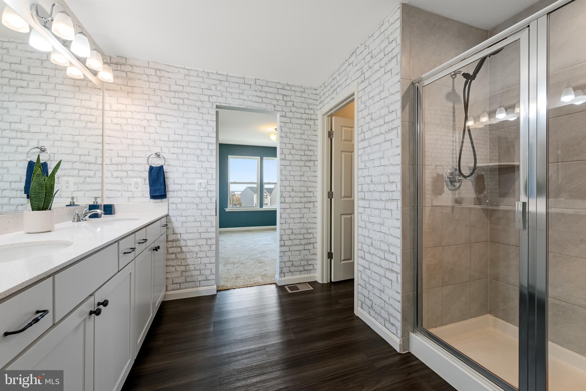 CEDAR SPRING - Residential