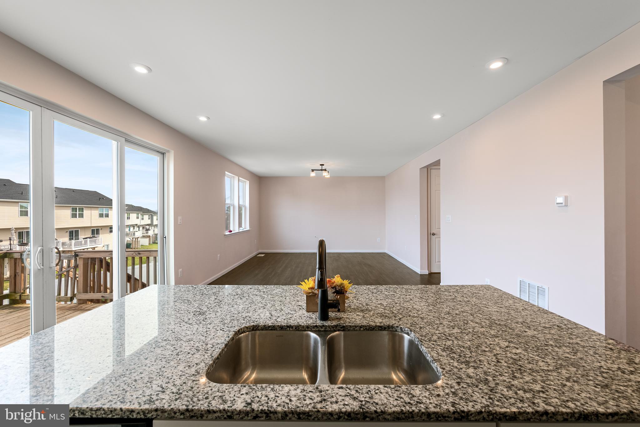 CEDAR SPRING - Residential