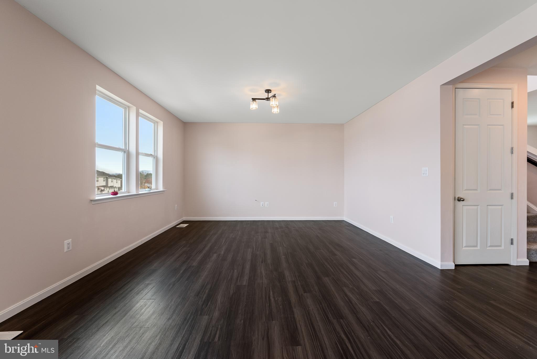 CEDAR SPRING - Residential