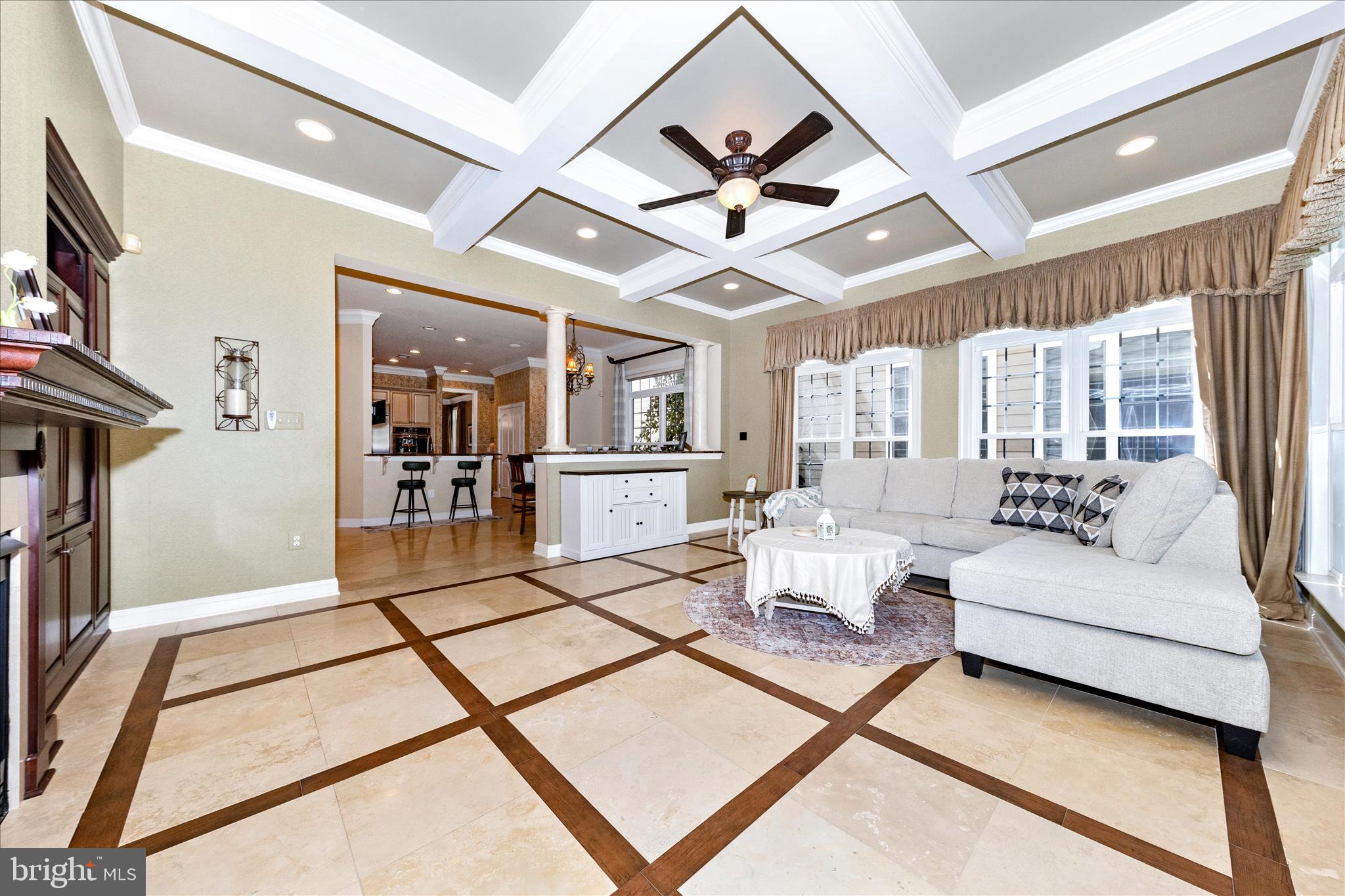 OAKTON VILLAGE - Residential