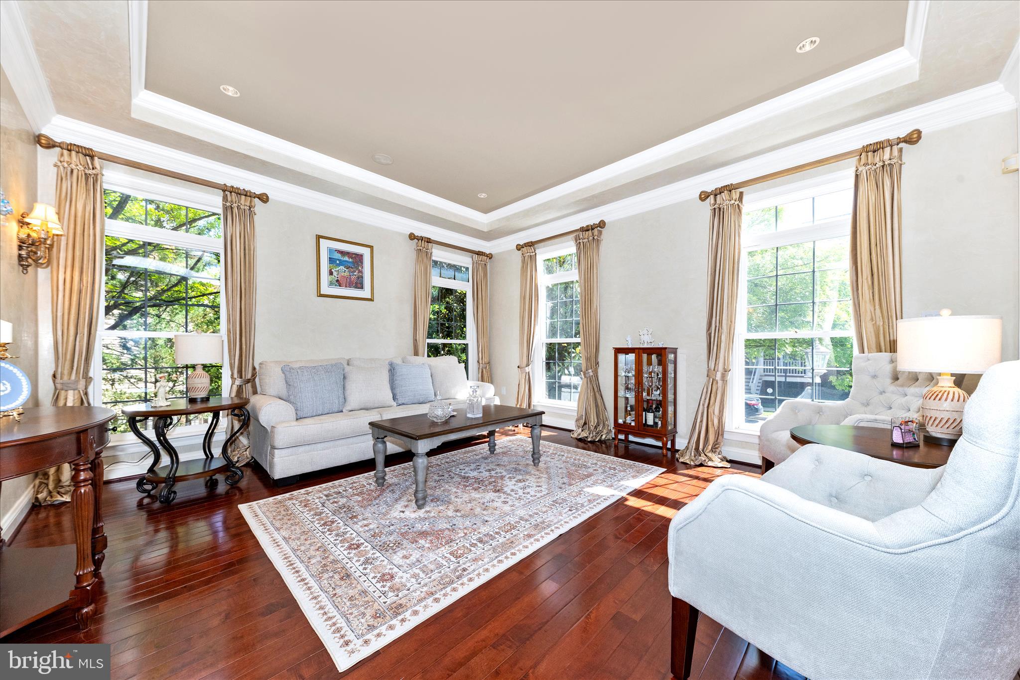 OAKTON VILLAGE - Residential