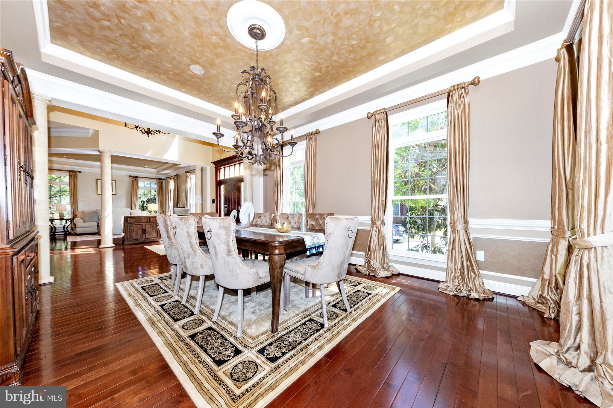 OAKTON VILLAGE - Residential