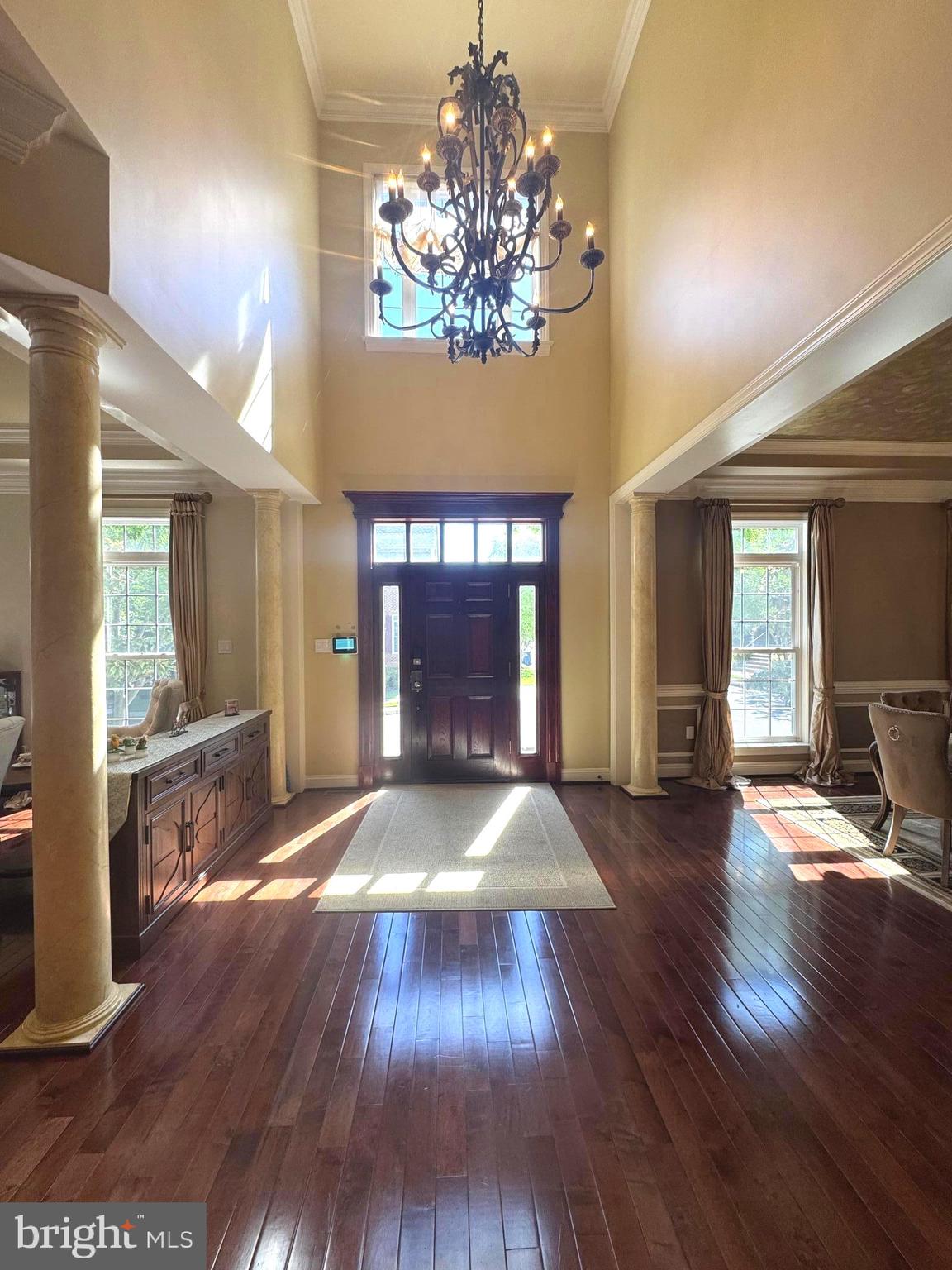 OAKTON VILLAGE - Residential