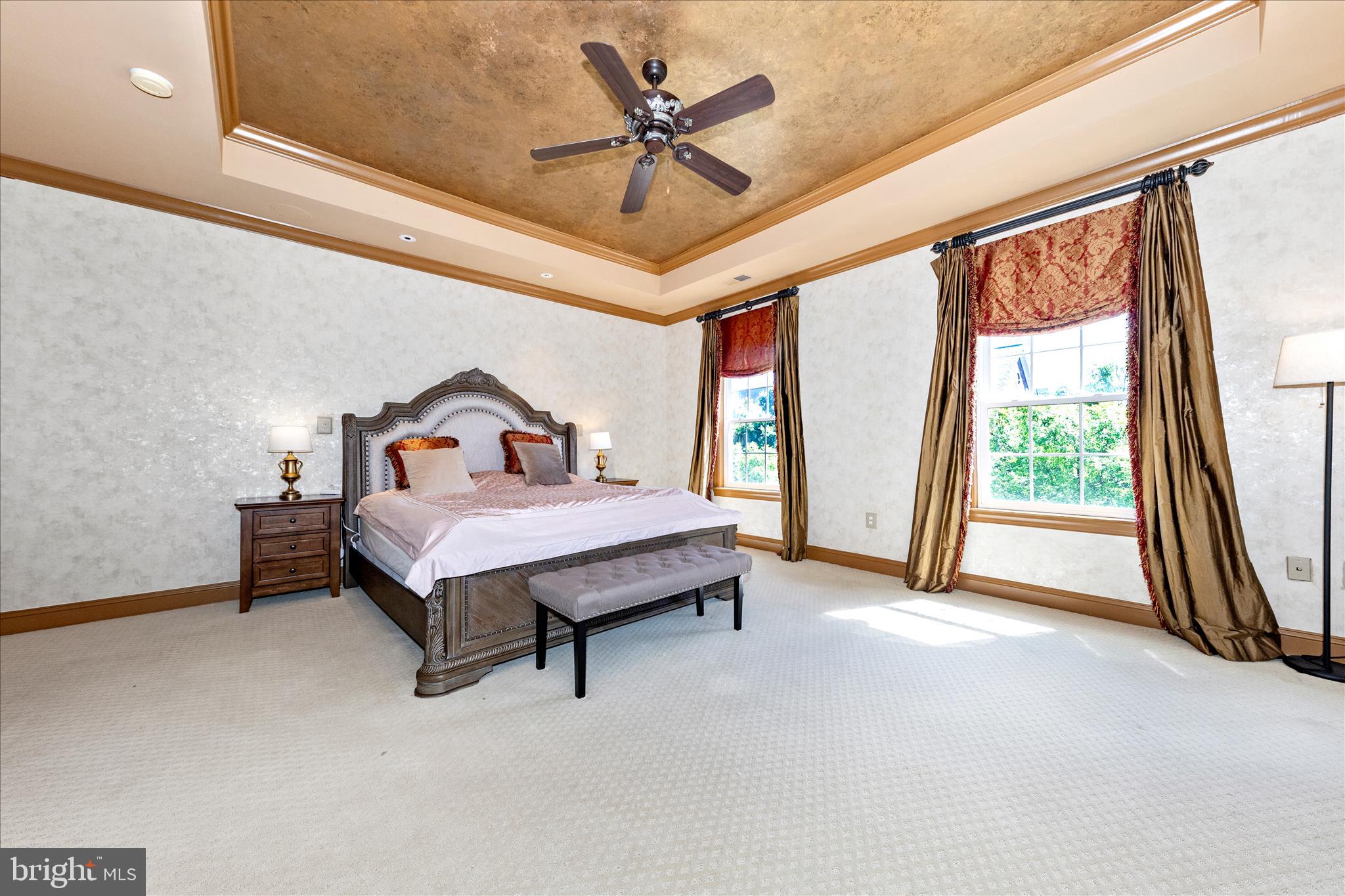 OAKTON VILLAGE - Residential