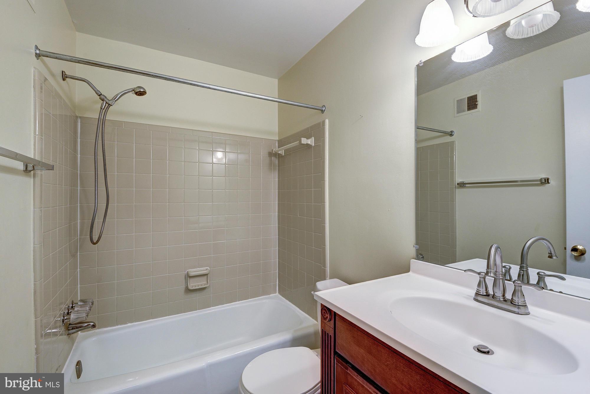 STONELEIGH - Residential