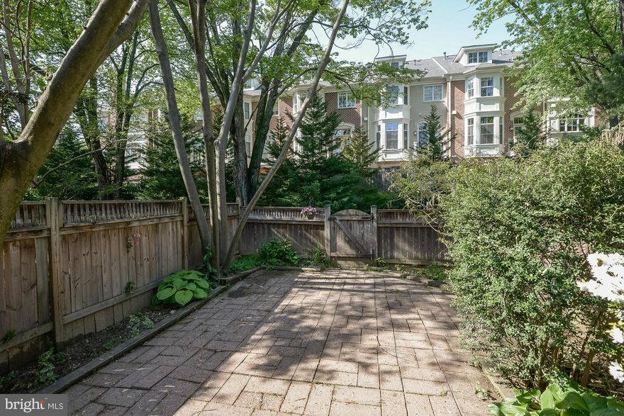 Charming & spacious 2-sided brick TH in lovely Stoneleigh. Hardwoods on two levels, Separate dining room with Bay Window, eat in kitchen with granite, updated master bath, and walkout to Georgetown style private garden patio. Walk to downtown, shopping schools and parks. community events Easter Egg Hunt, Community Yard Sales, Garden Tours, Fourth of July Parade, Annual Picnic & Christmas Caroling.