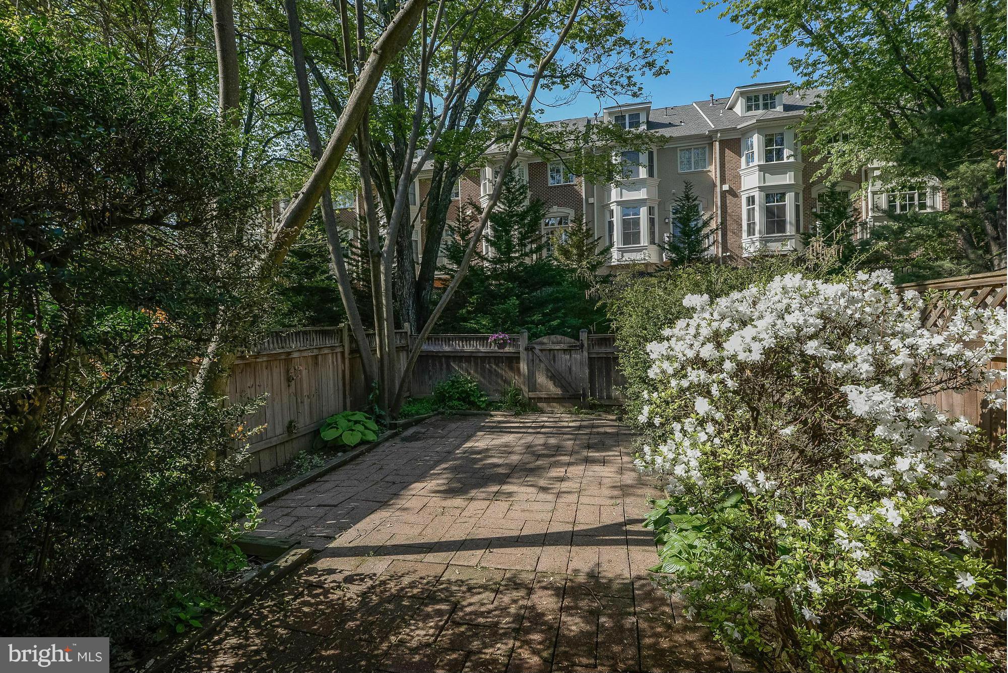 STONELEIGH - Residential