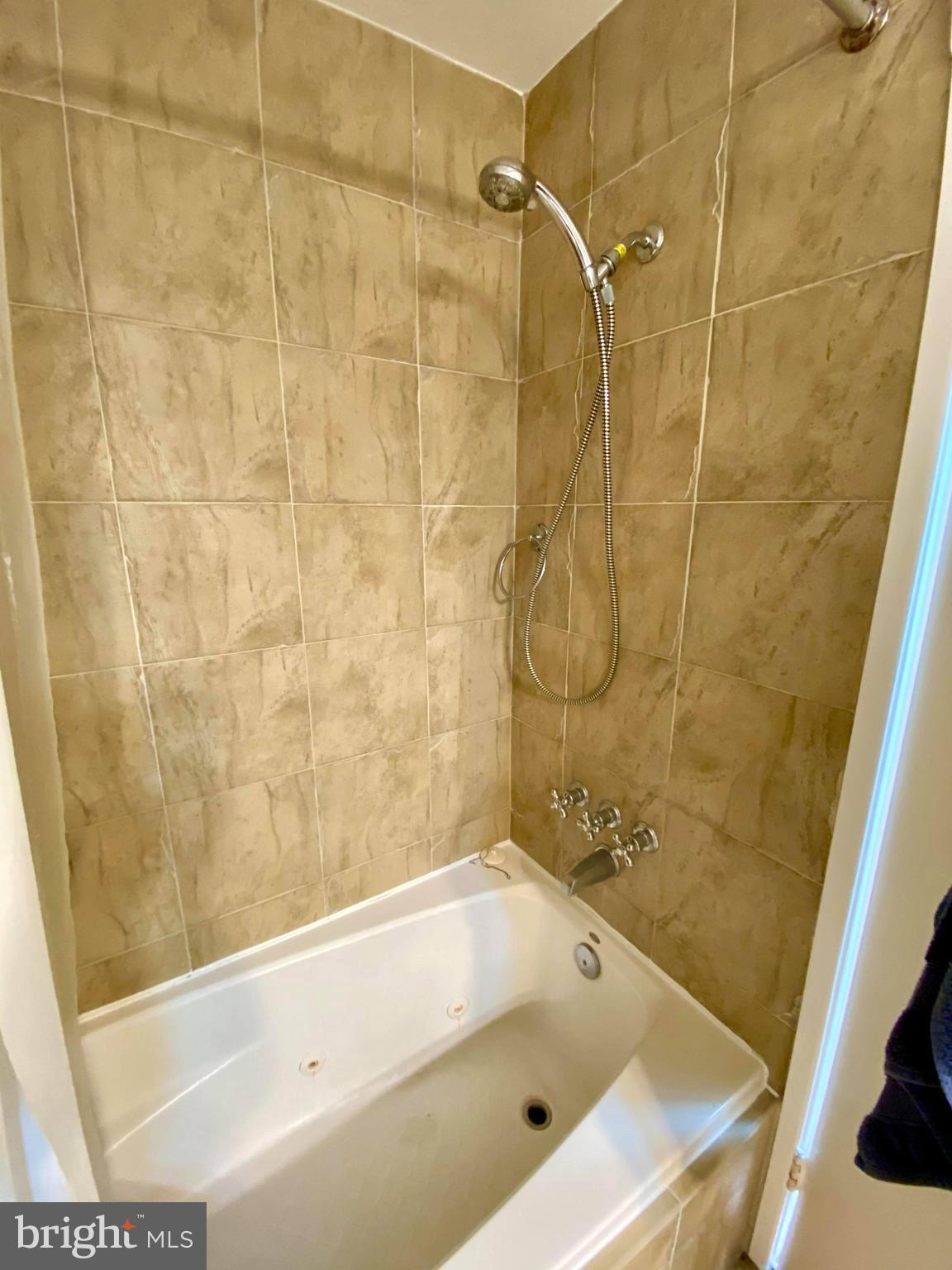 MOUNT VERNON - Residential Lease