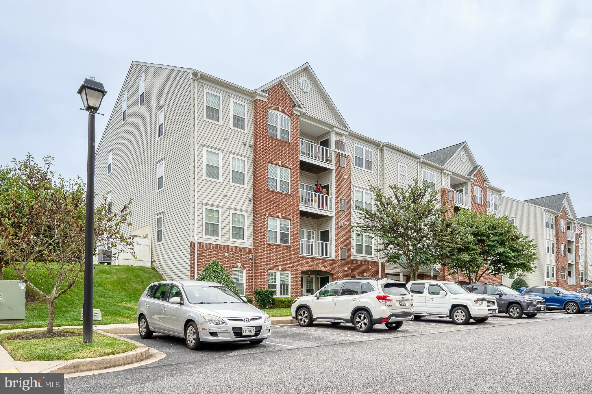 633 WALLINGFORD ROAD 404