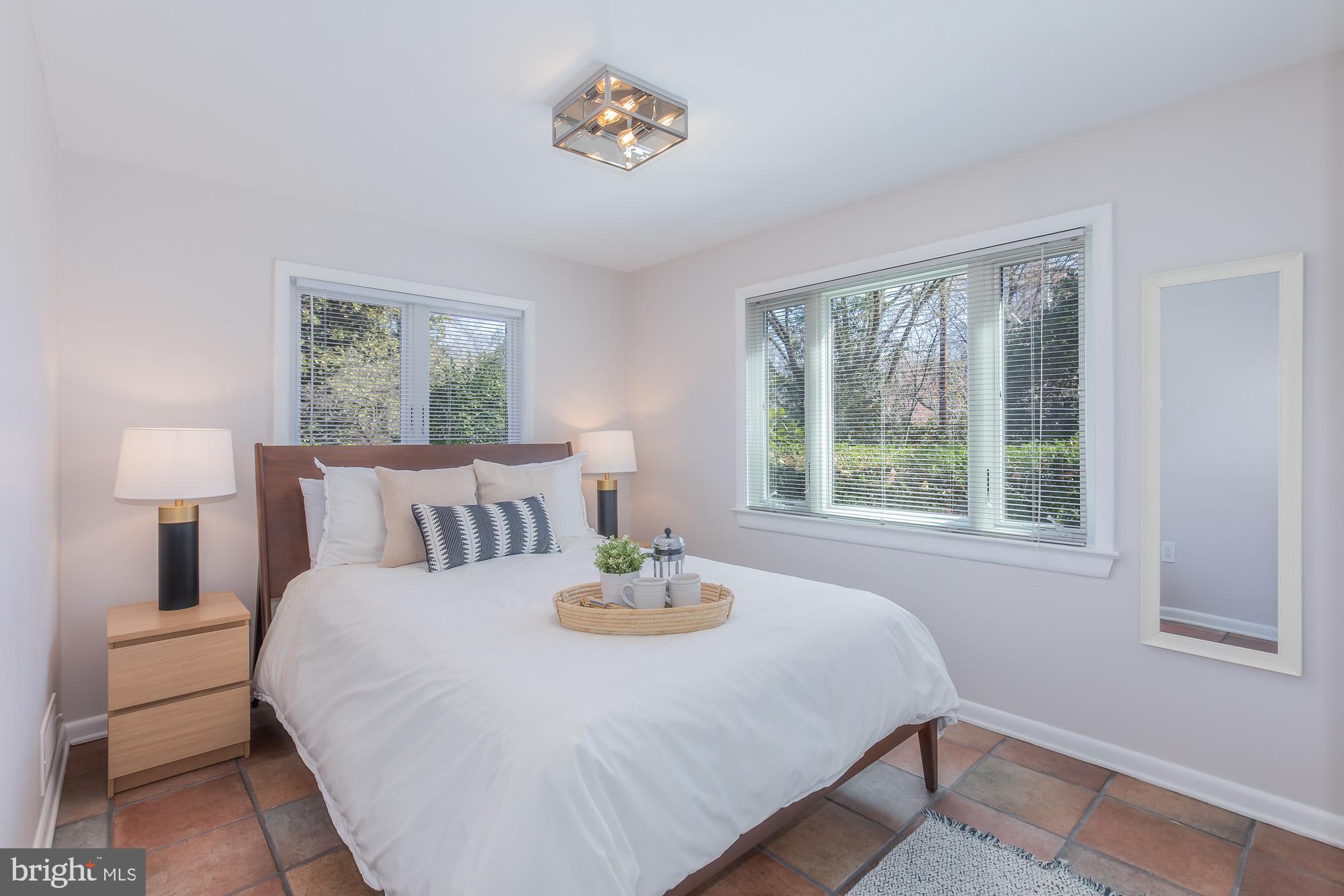 WOODBURN - Residential