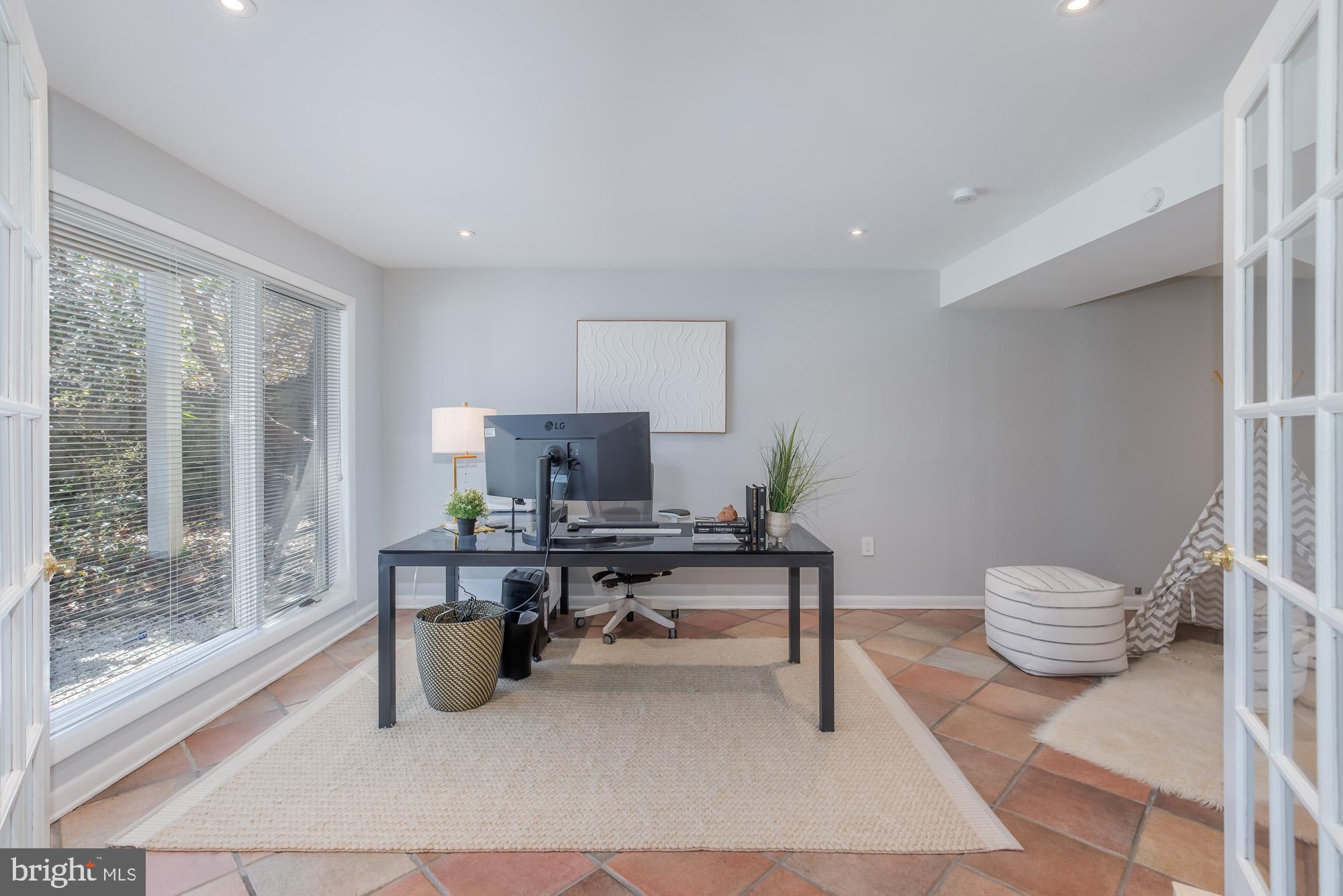 WOODBURN - Residential