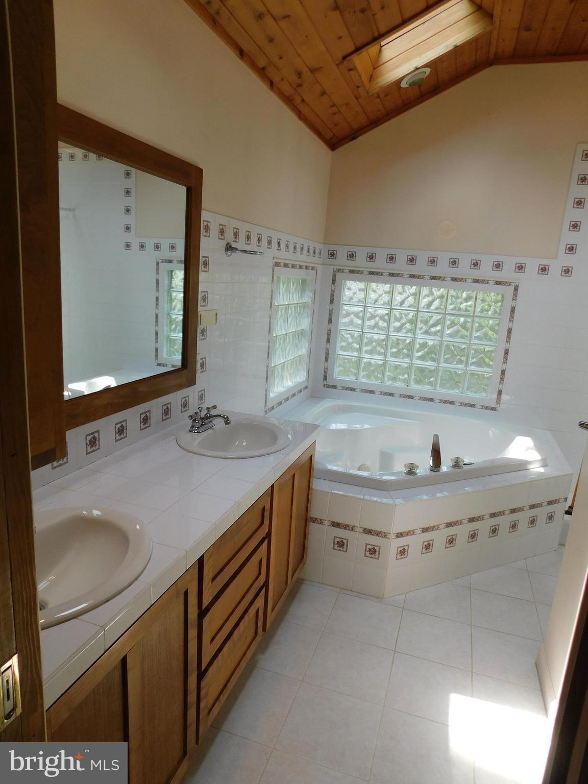 CHANCELLOR GREEN - Residential Lease