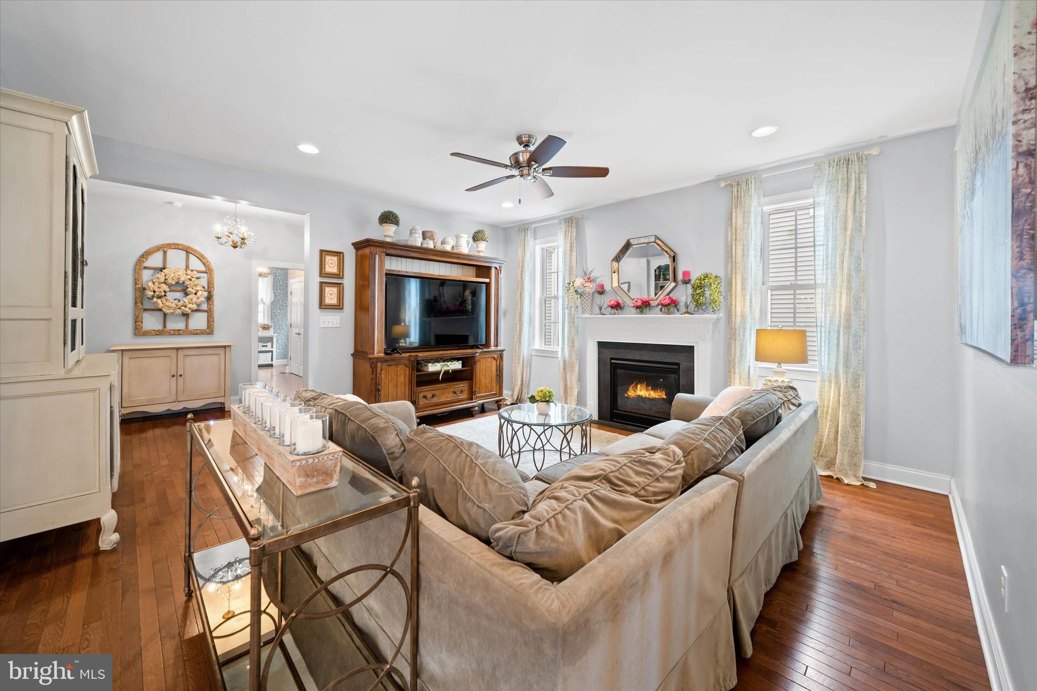 PARKSIDE - Residential