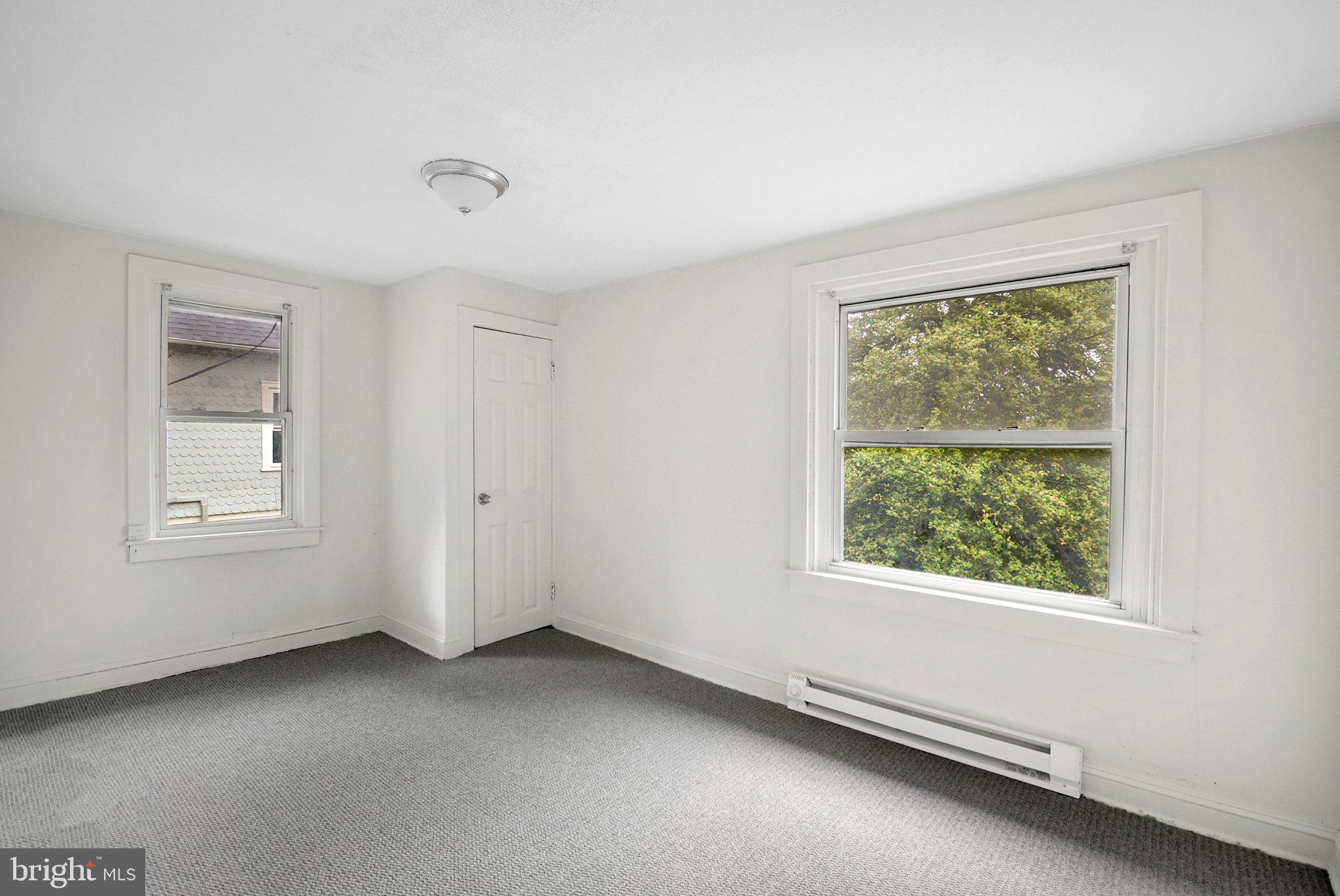 126 N WYCOMBE AVENUE