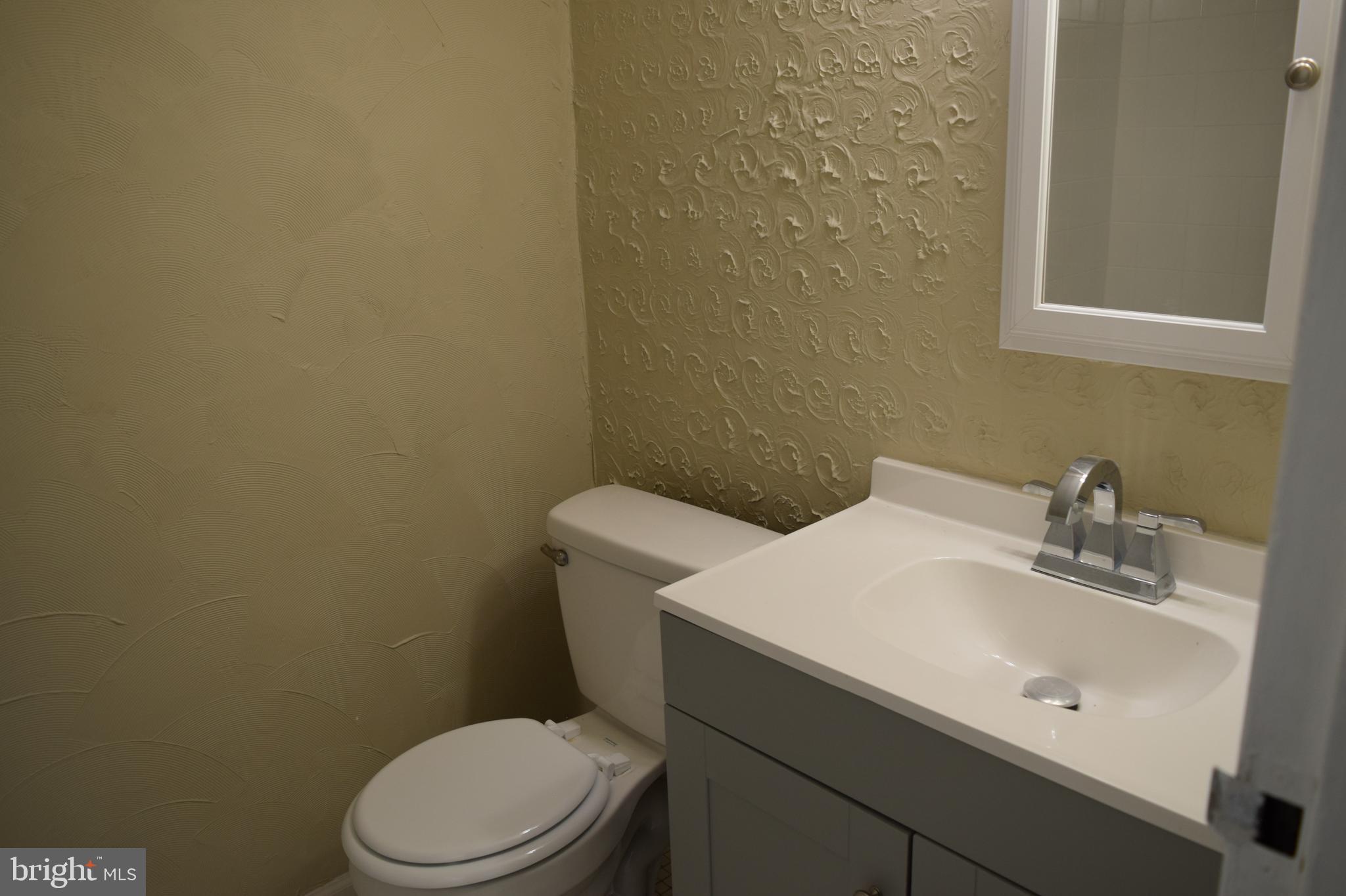 HUNTING RIDGE CONDOMINIUM - Residential