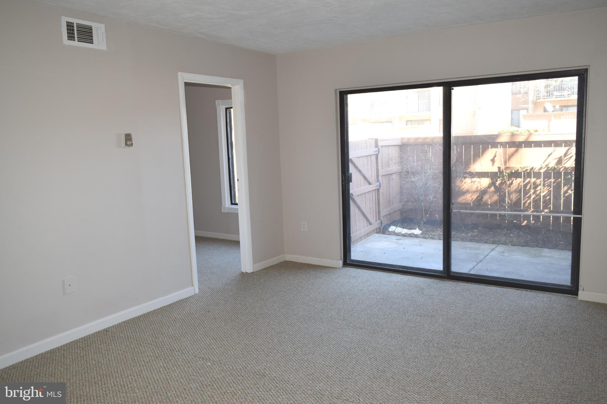 HUNTING RIDGE CONDOMINIUM - Residential