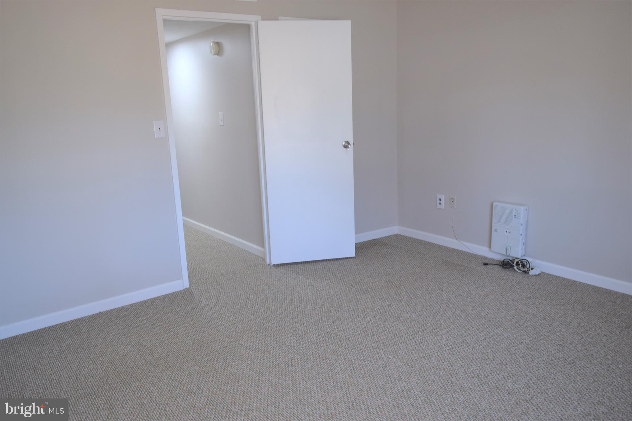 HUNTING RIDGE CONDOMINIUM - Residential