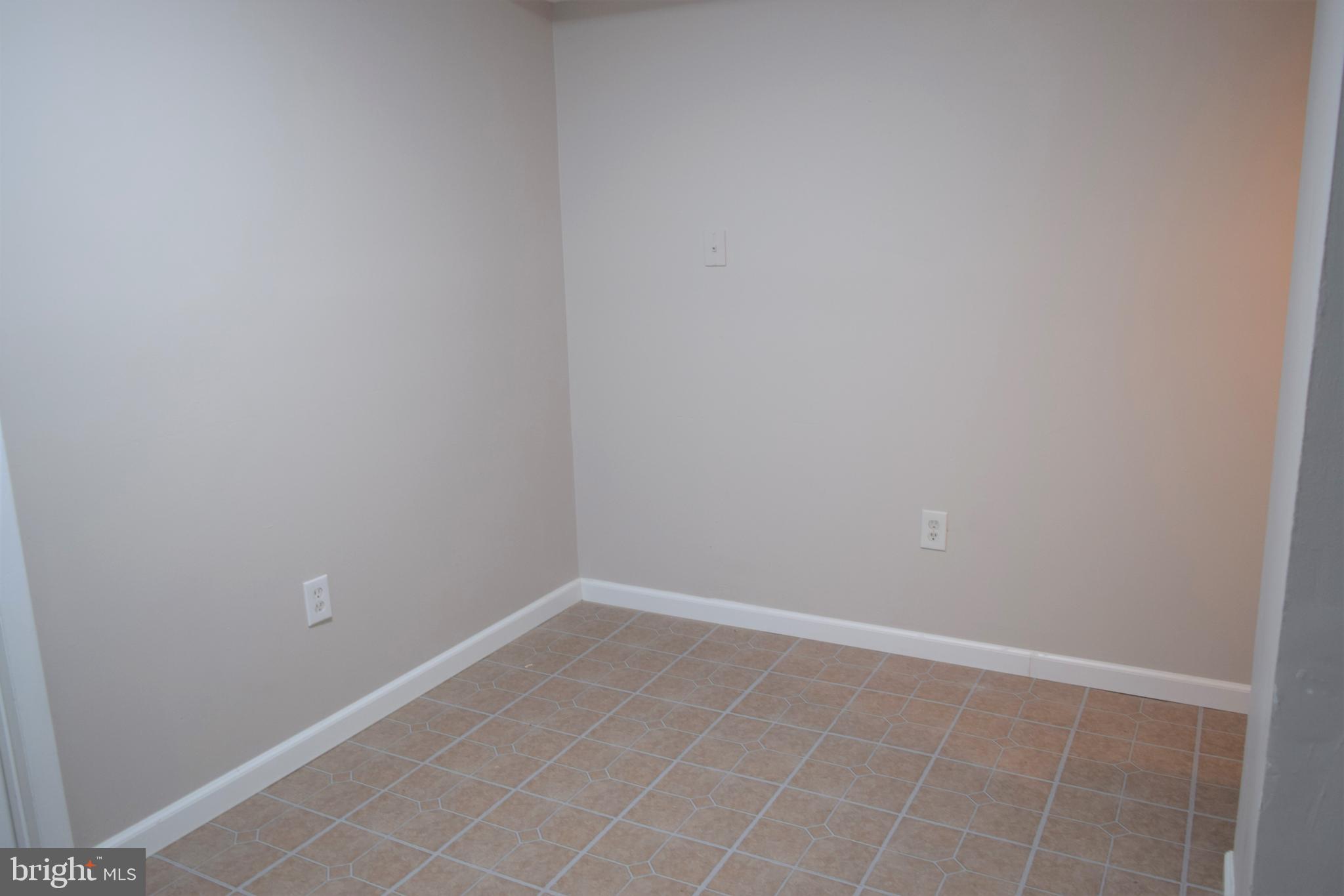 HUNTING RIDGE CONDOMINIUM - Residential