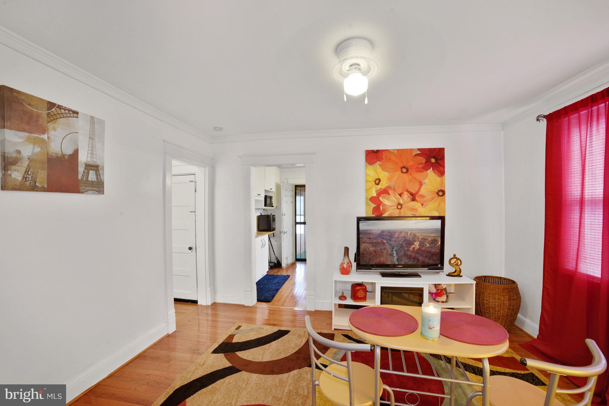 DEANWOOD PARK - Residential