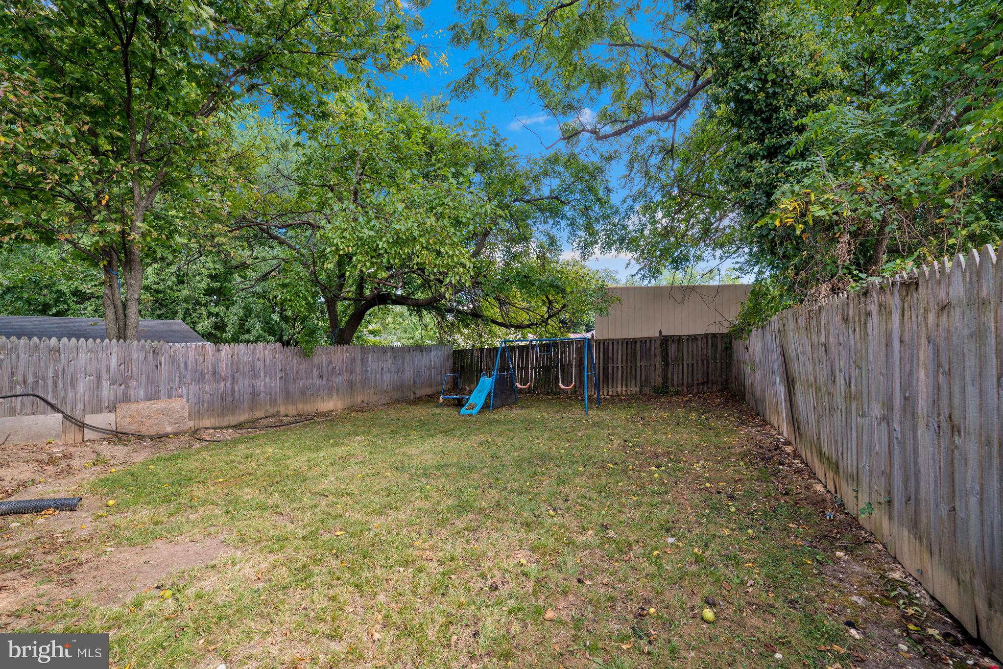 DEANWOOD PARK - Residential