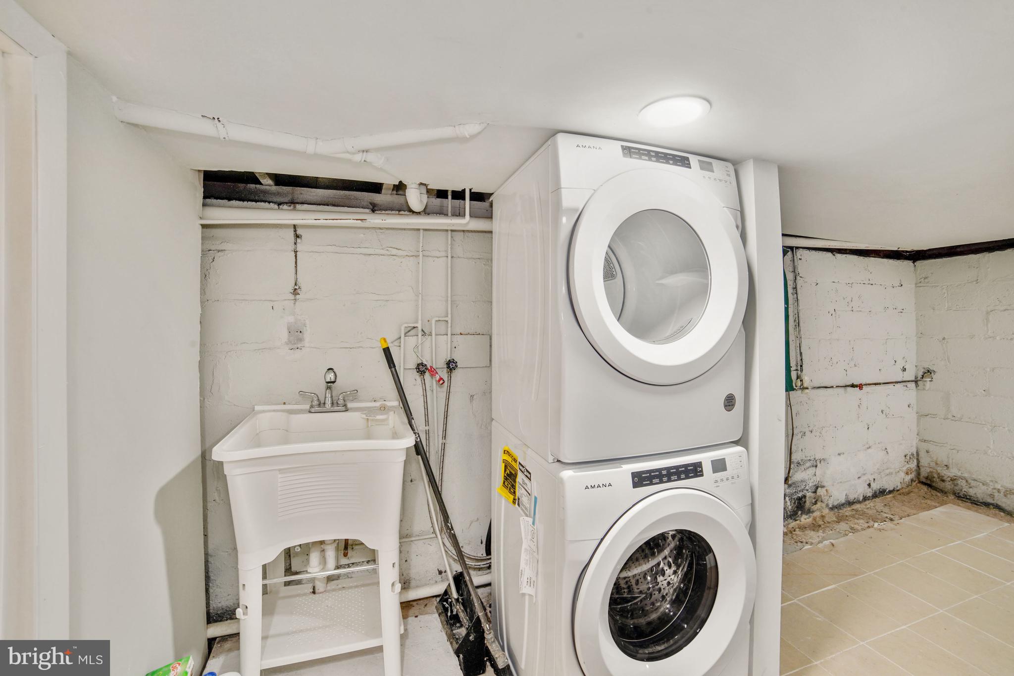 DEANWOOD PARK - Residential