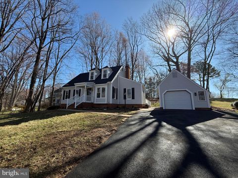 Photo of 7087 Westmoreland Drive, WARRENTON, VA 20187 (MLS # VAFQ2020736)