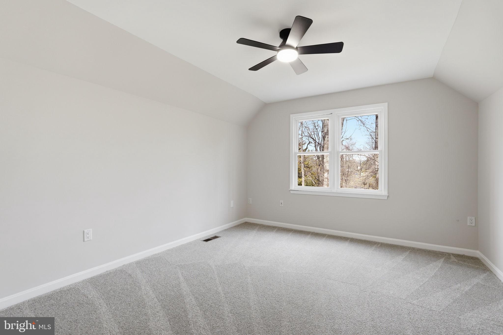 WARRENTON LAKES - Residential