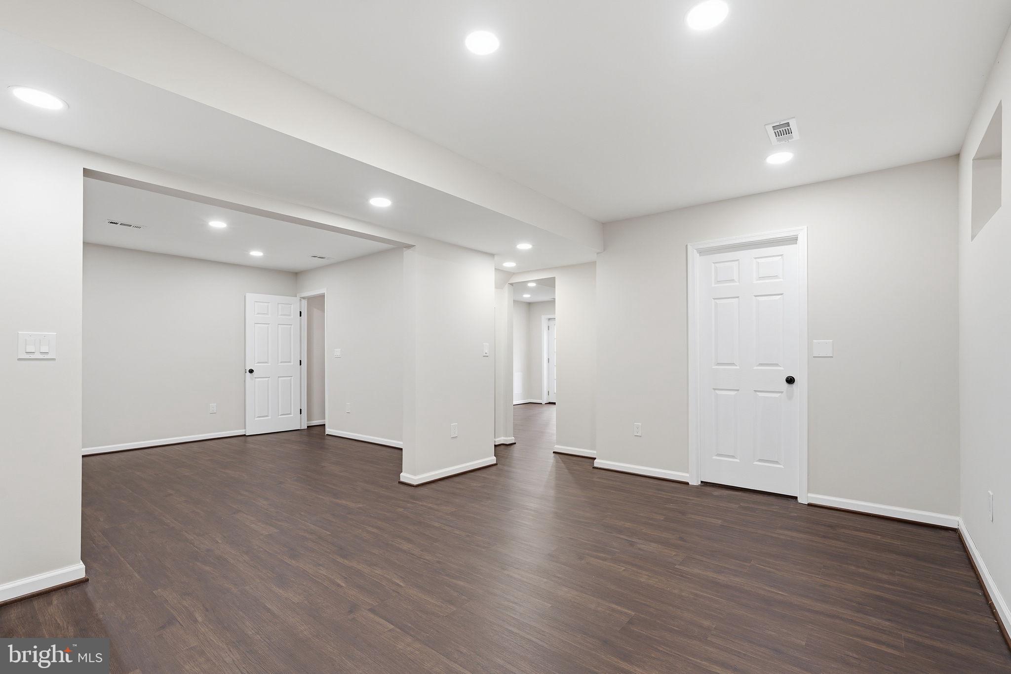 WARRENTON LAKES - Residential