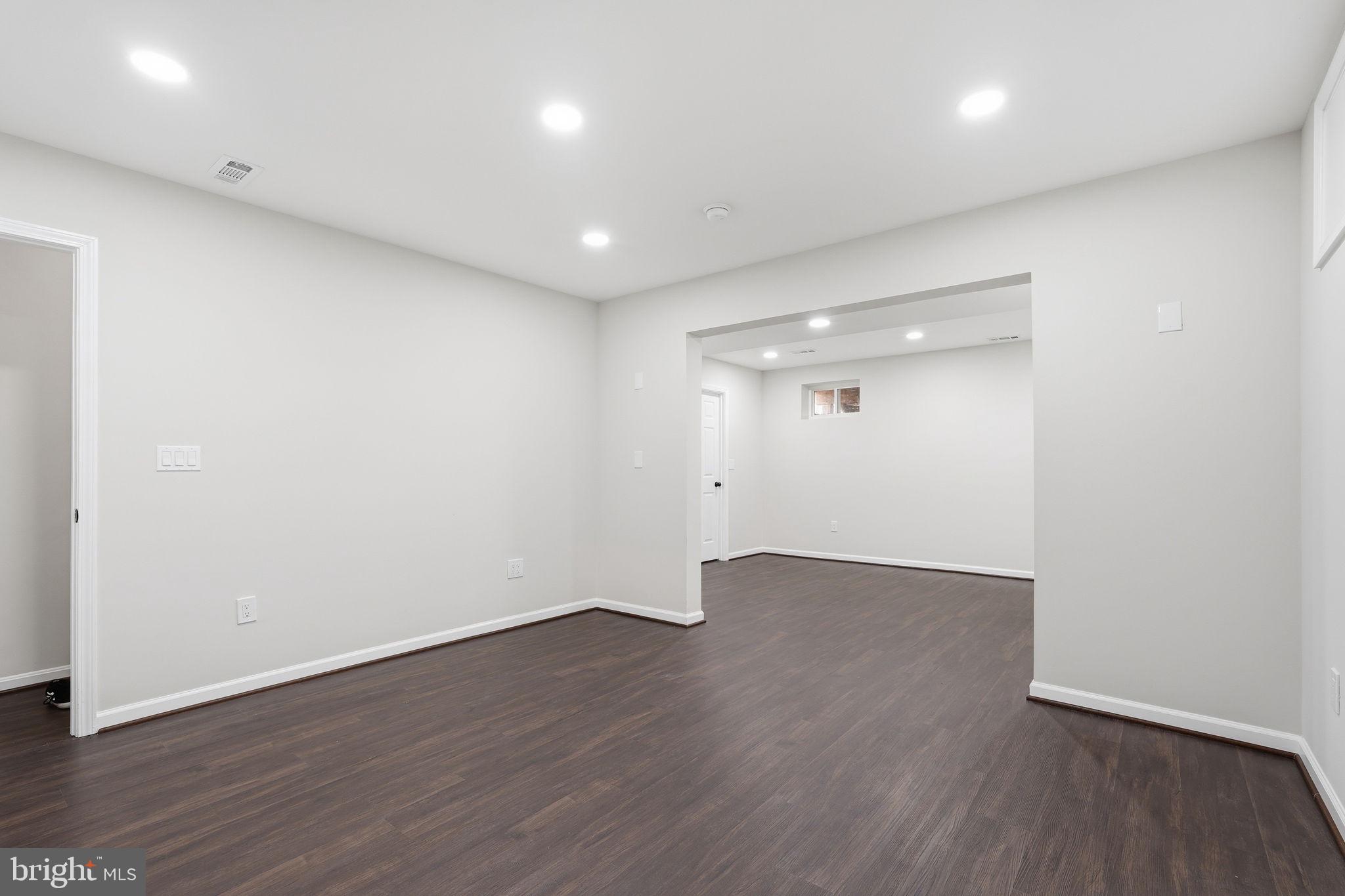 WARRENTON LAKES - Residential