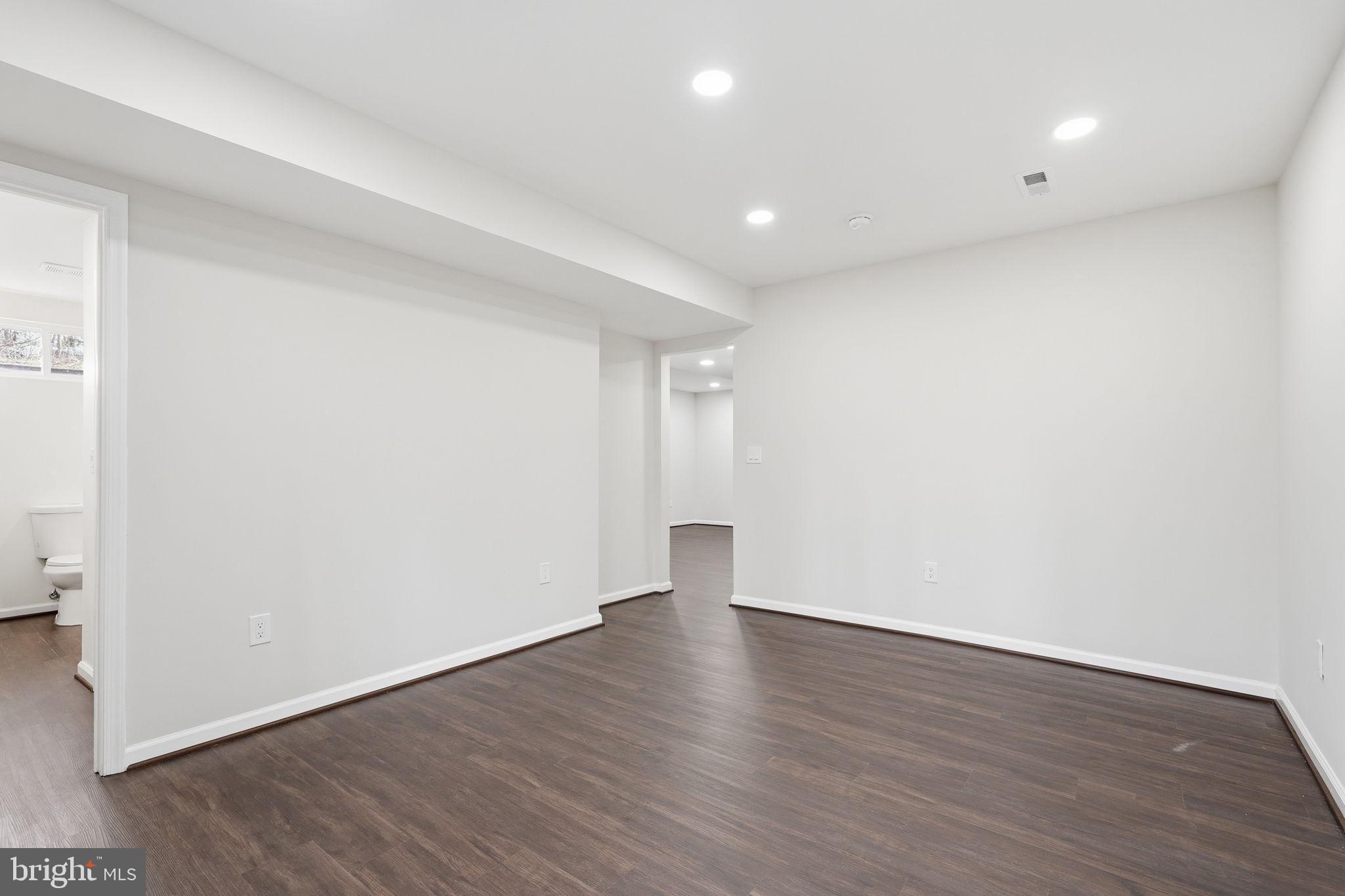 WARRENTON LAKES - Residential