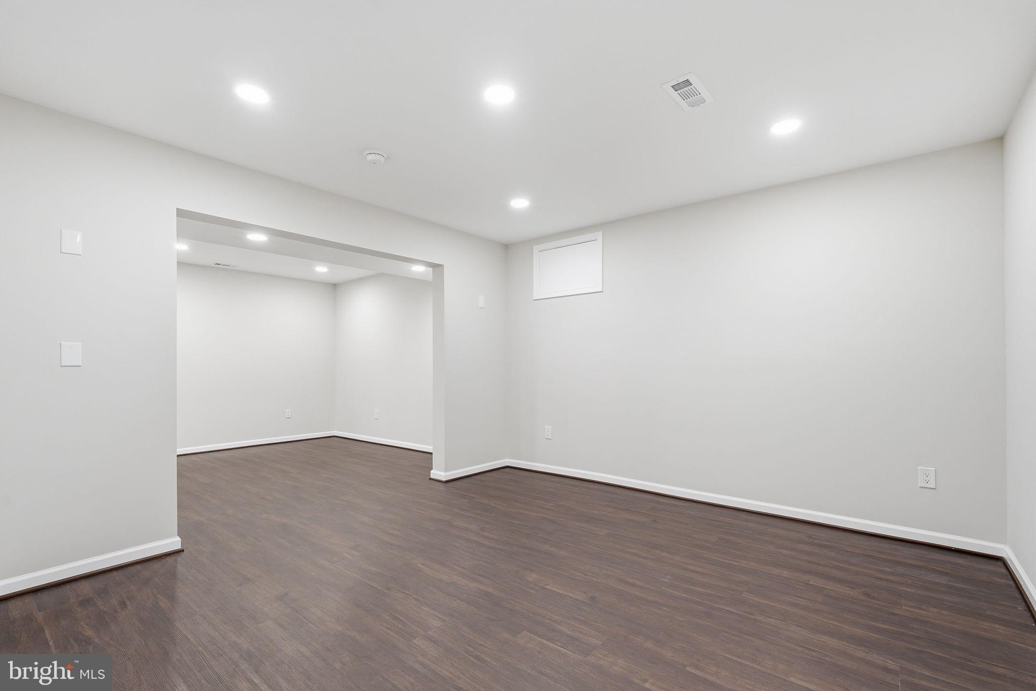 WARRENTON LAKES - Residential