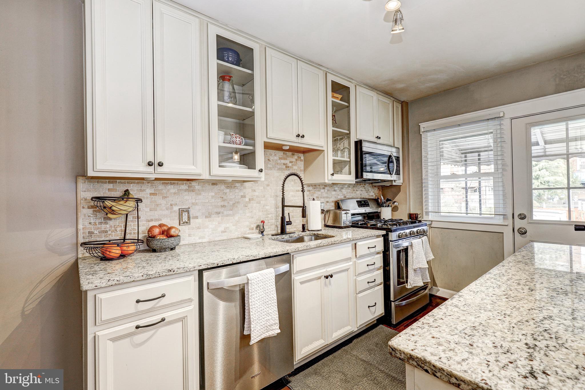 ACADEMY HEIGHTS - Residential