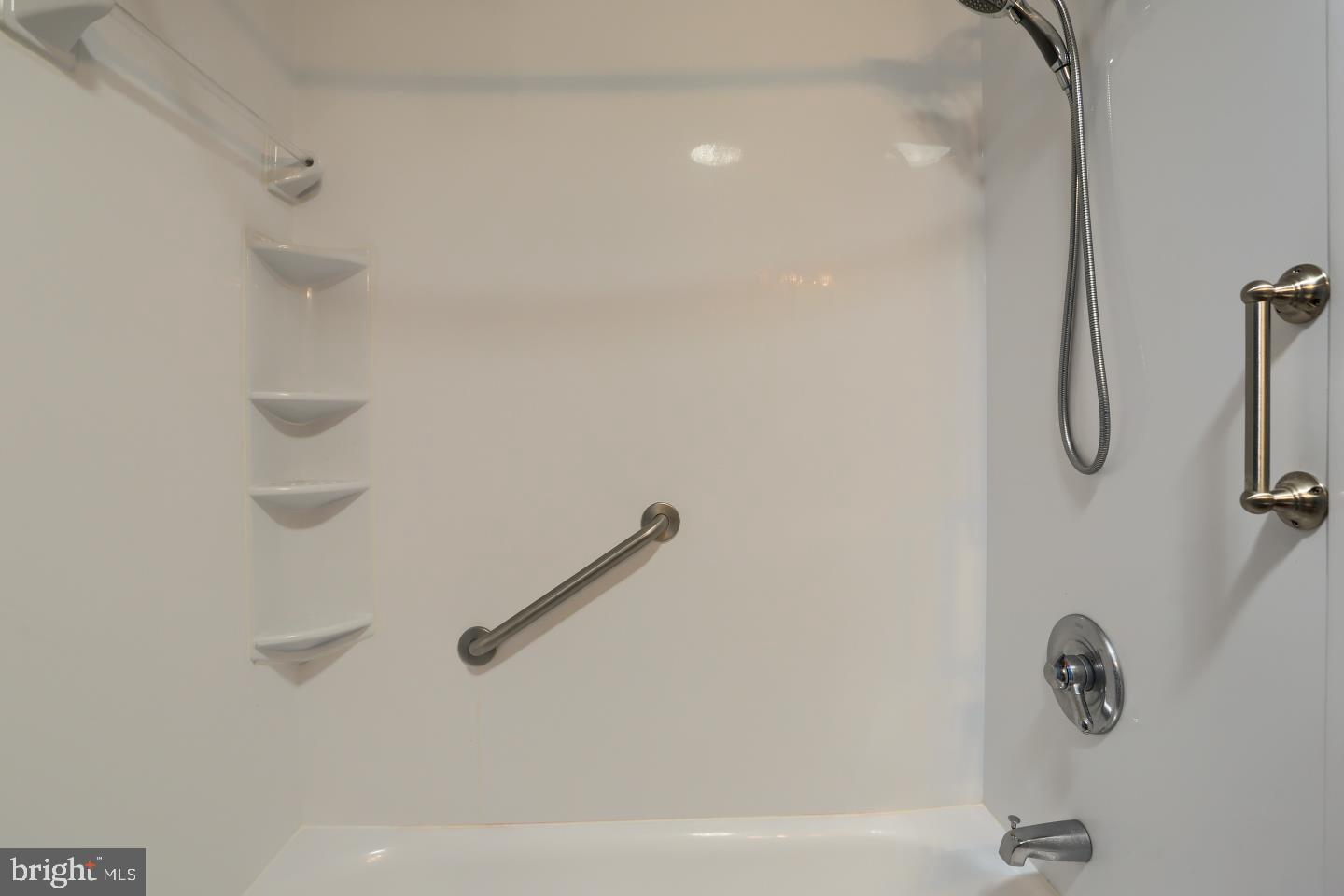 PINE ACRES - Residential