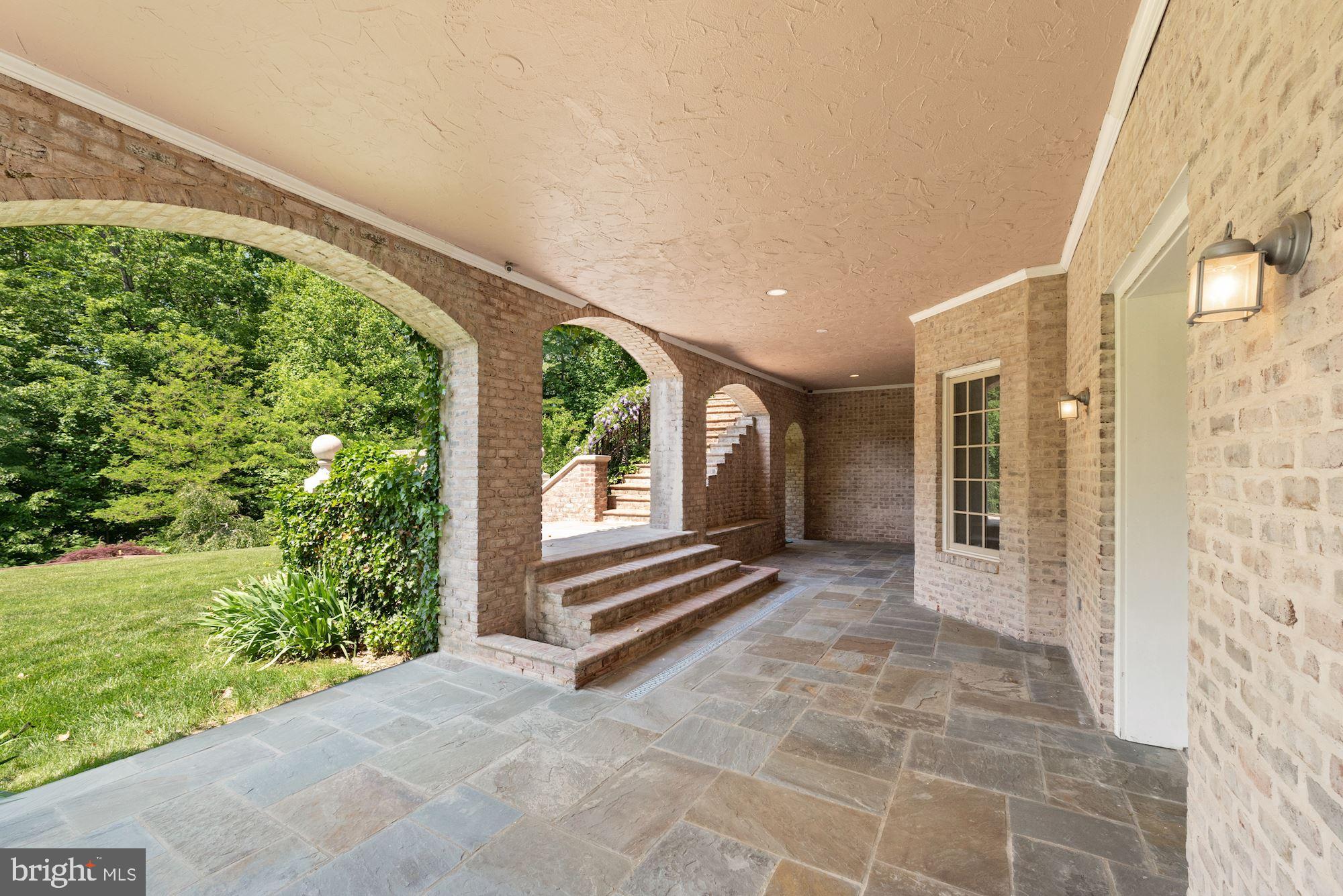 WESLEY HEIGHTS - Residential