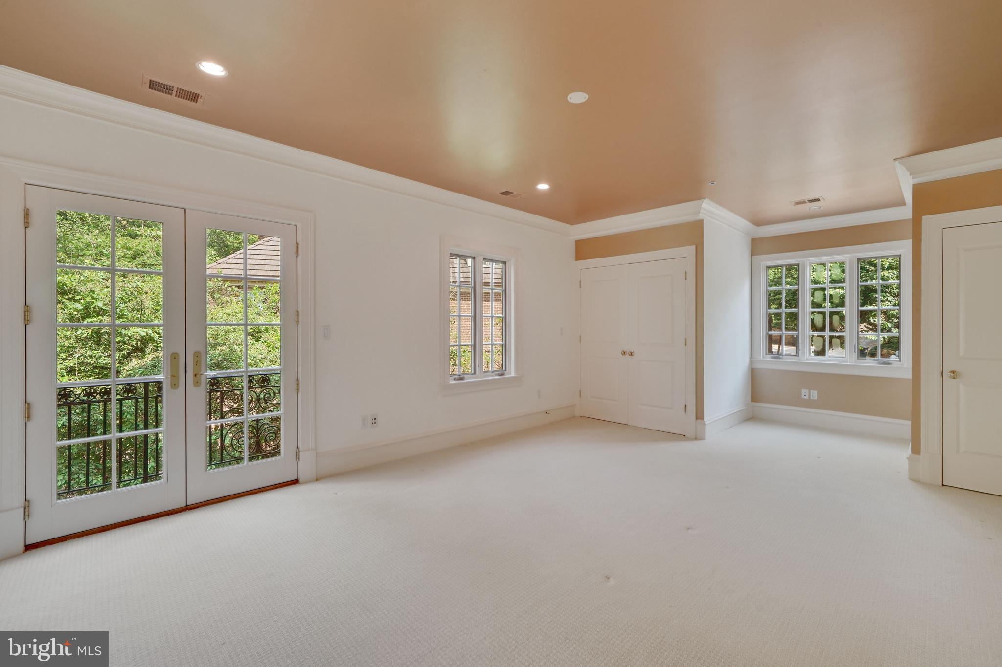 WESLEY HEIGHTS - Residential