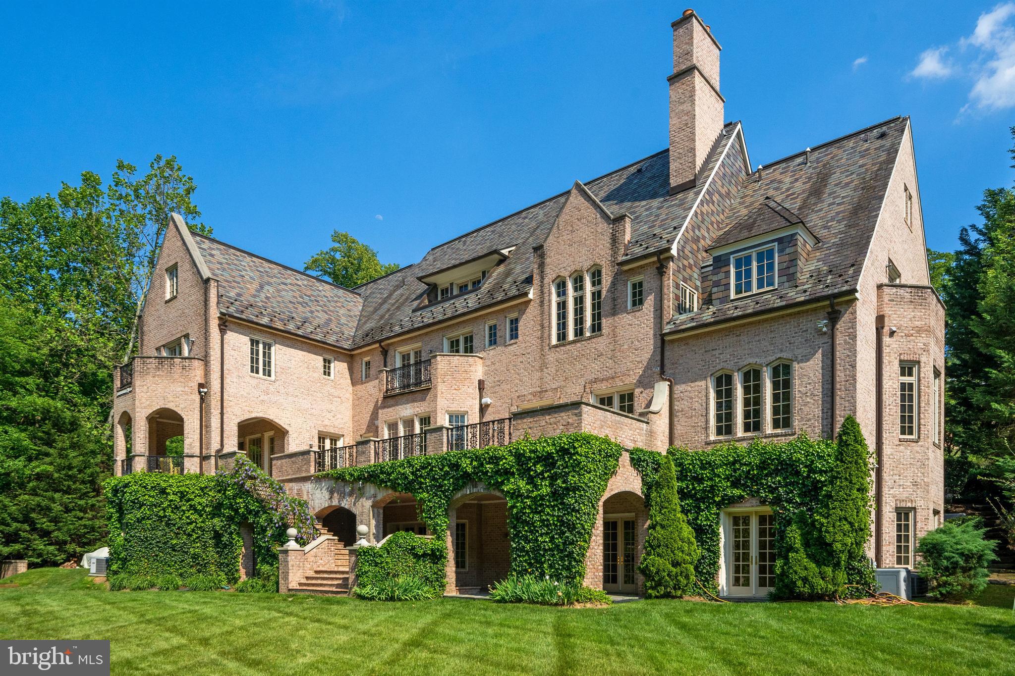 WESLEY HEIGHTS - Residential