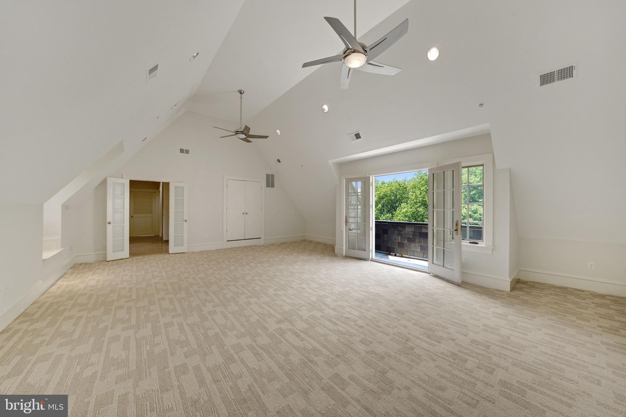 WESLEY HEIGHTS - Residential