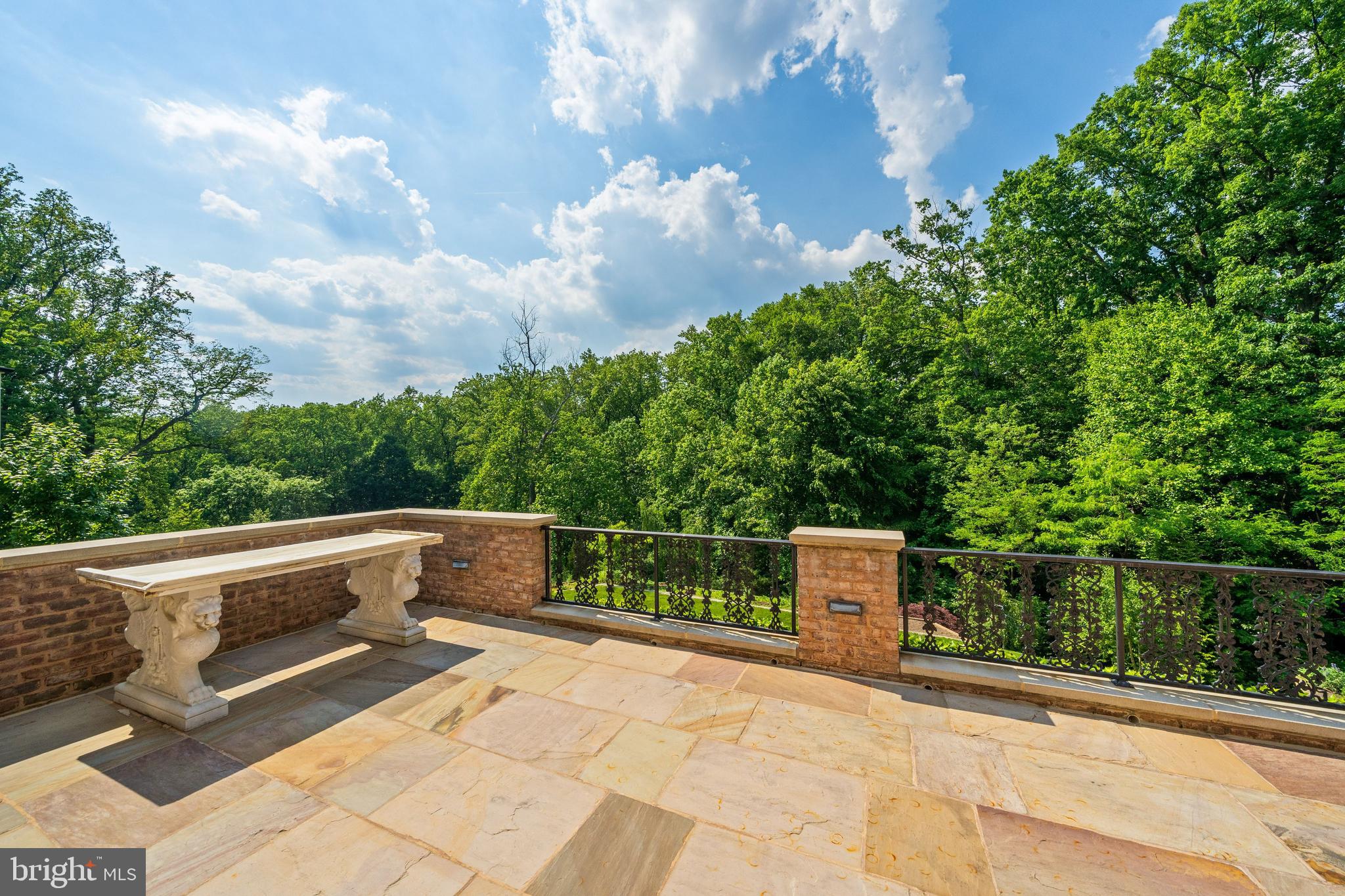 WESLEY HEIGHTS - Residential