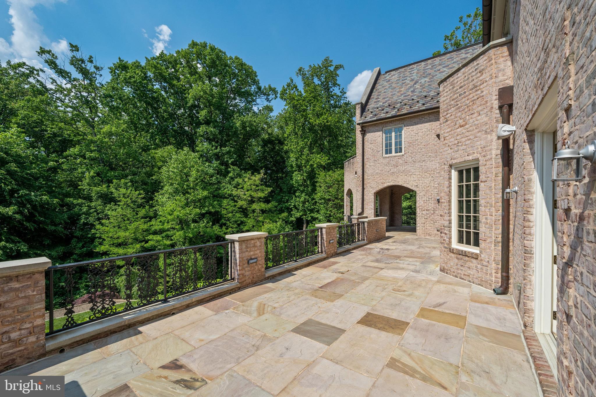 WESLEY HEIGHTS - Residential
